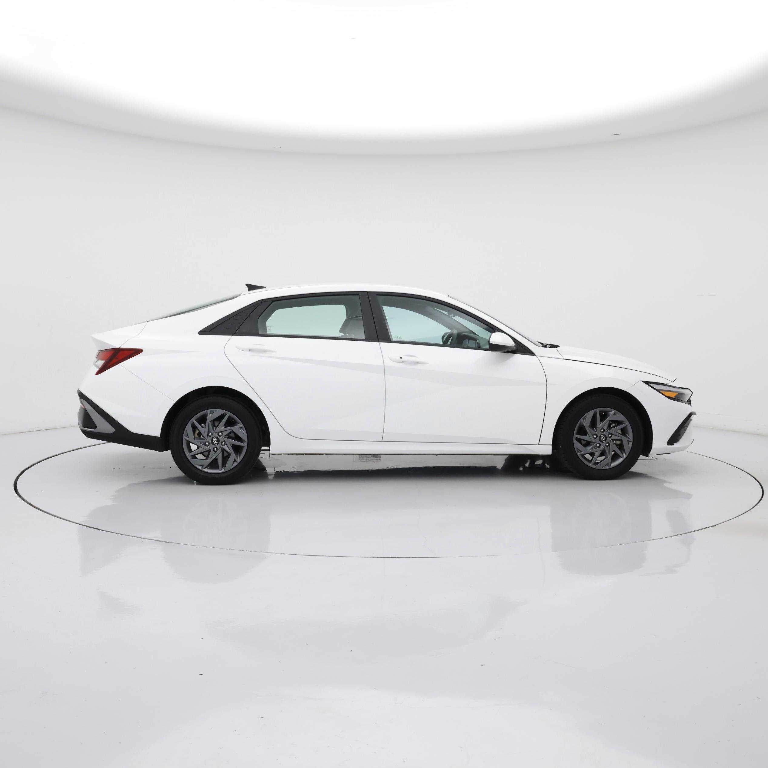 Thumbnail: 2024 Hyundai Elantra - 7