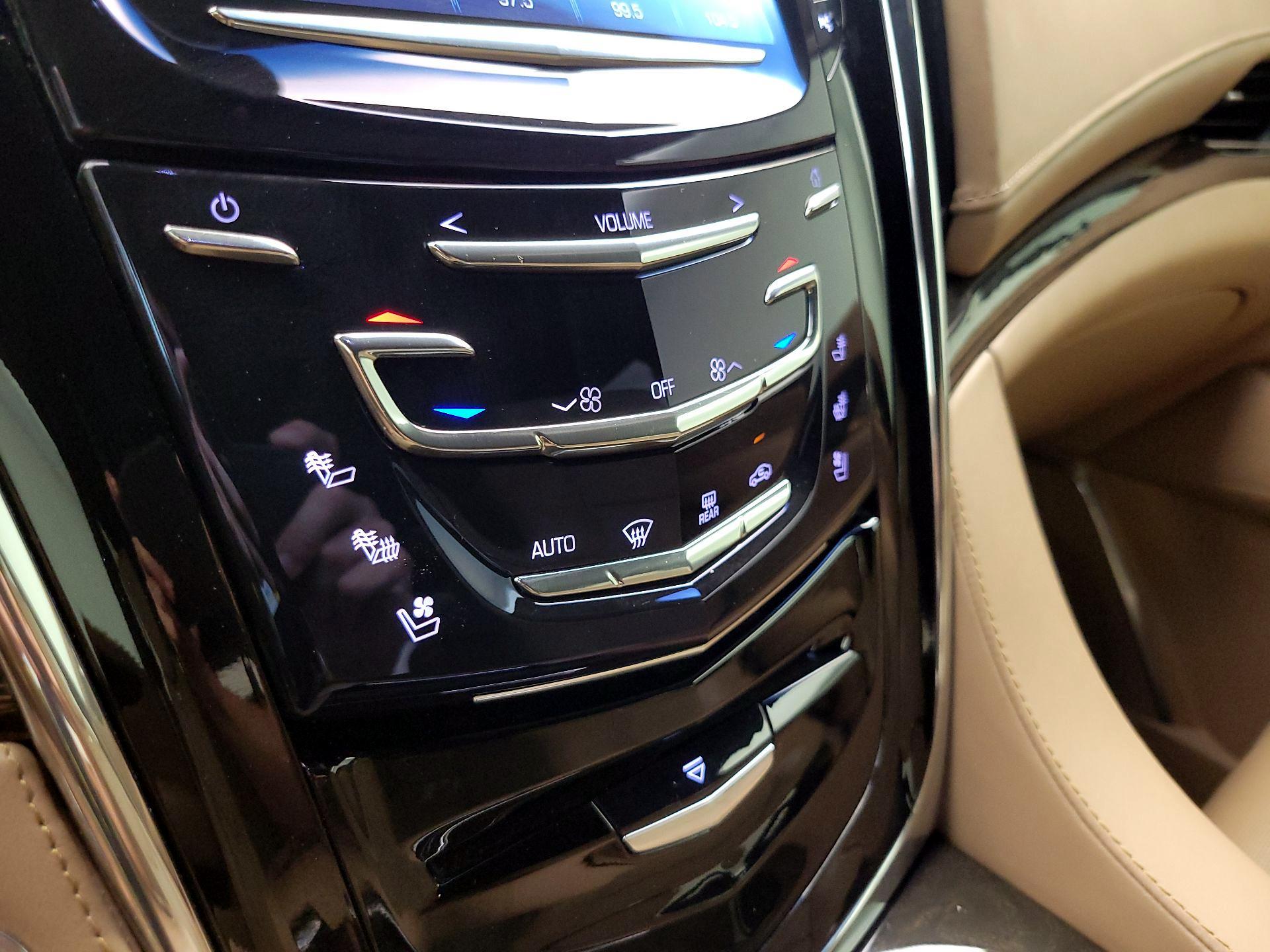 Thumbnail: 2018 Cadillac Escalade - 17
