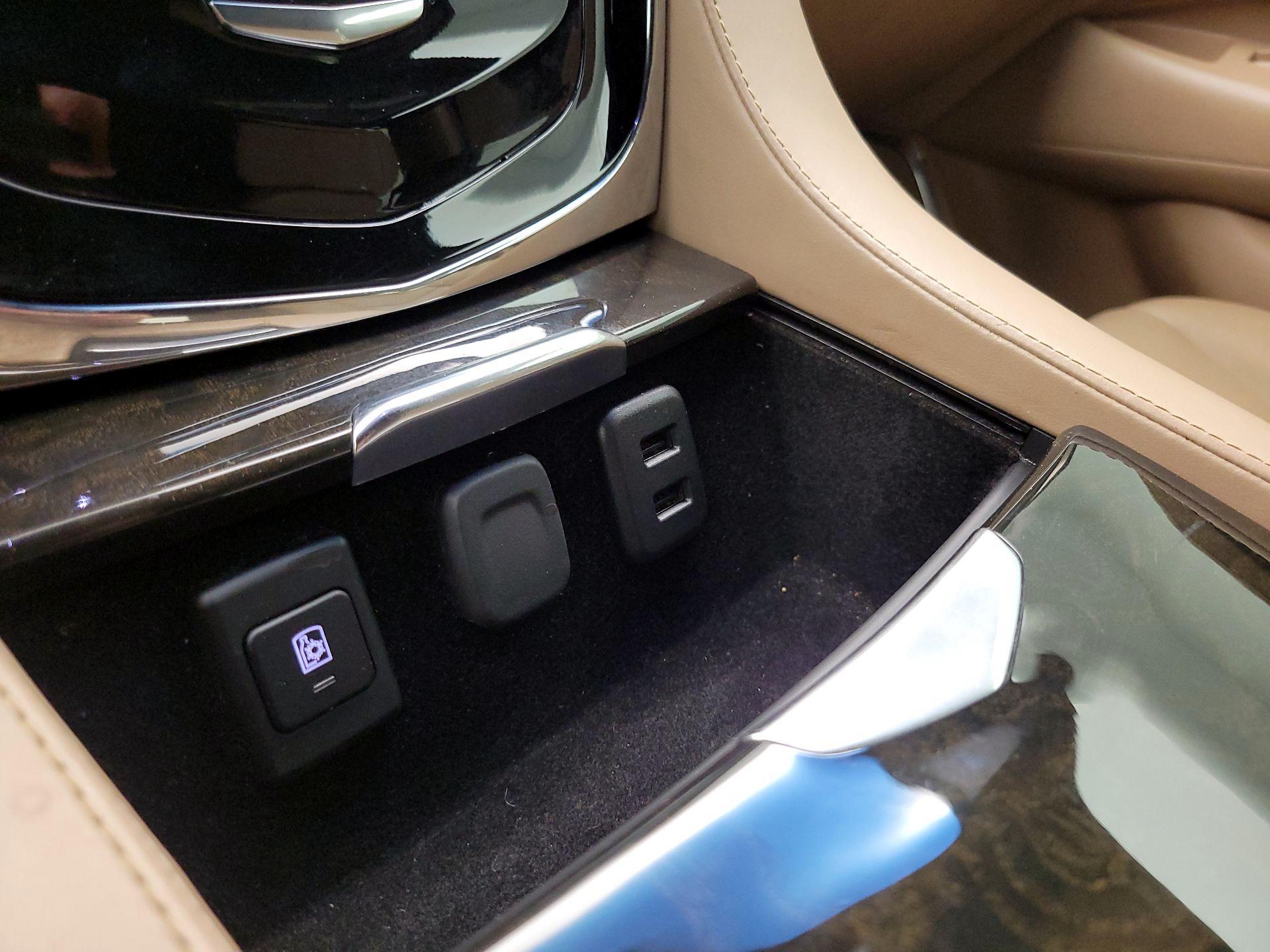 Thumbnail: 2018 Cadillac Escalade - 19
