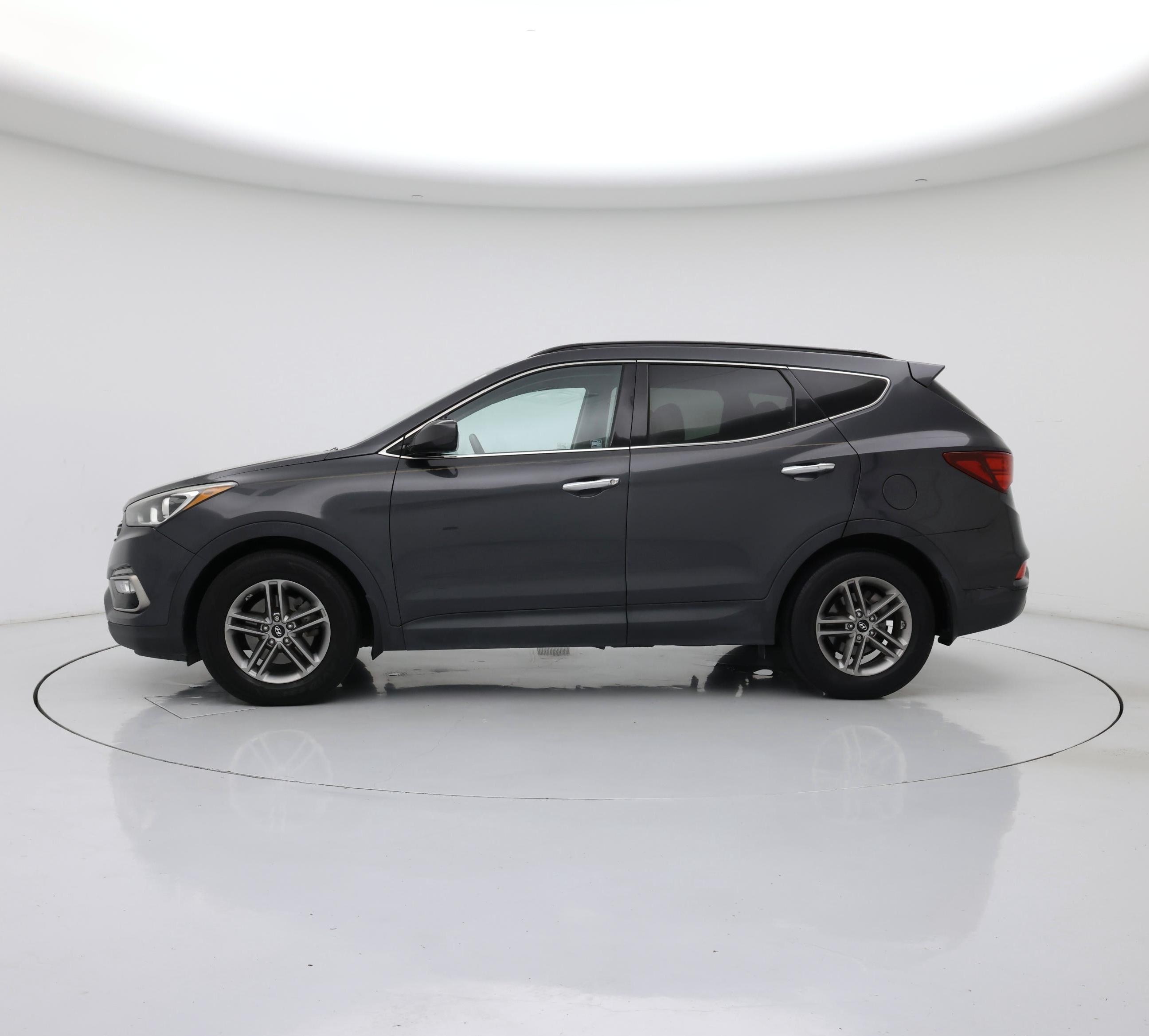 Thumbnail: 2017 Hyundai Santa Fe - 3