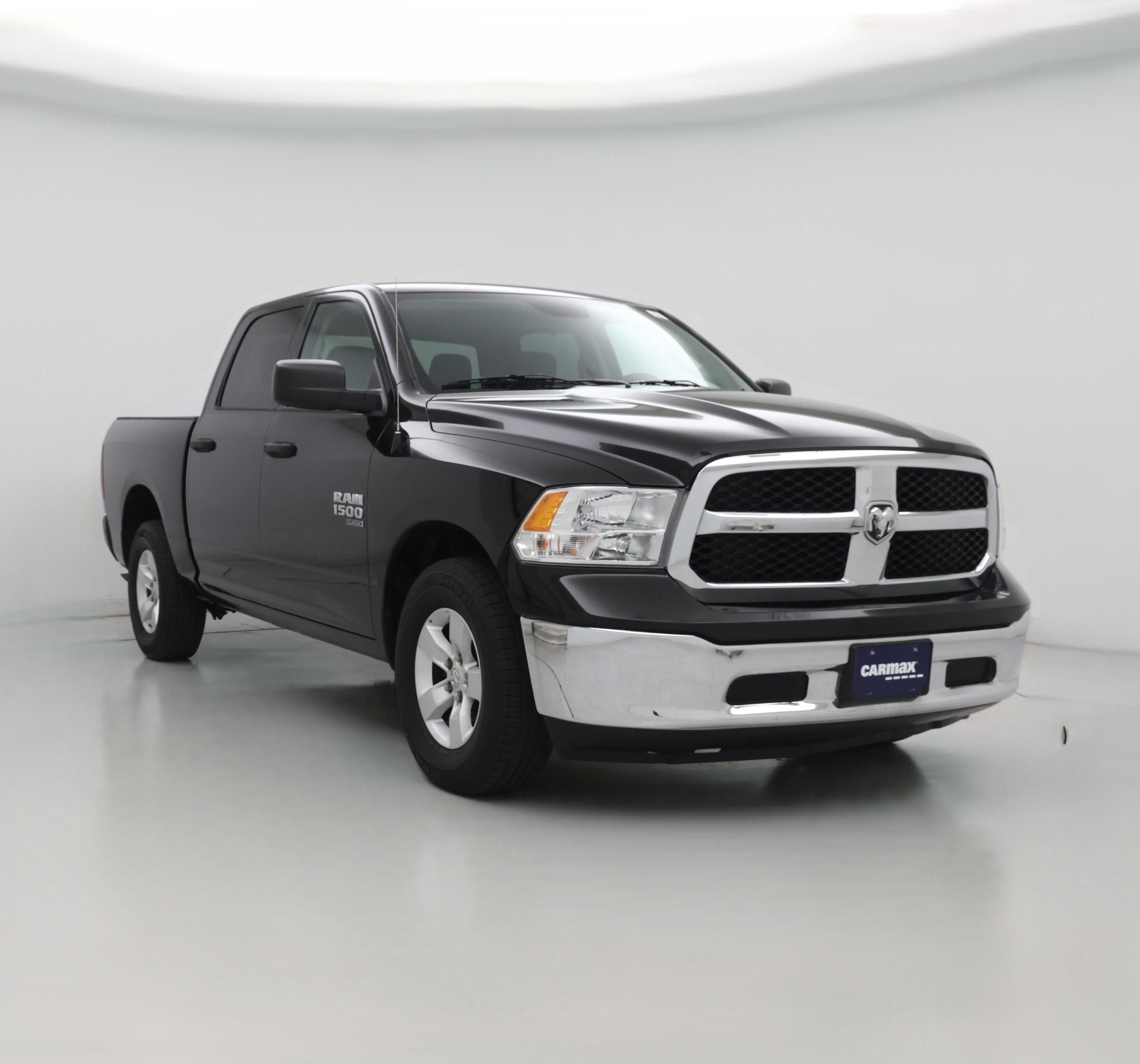 Thumbnail: 2021 RAM 1500 Classic - 1