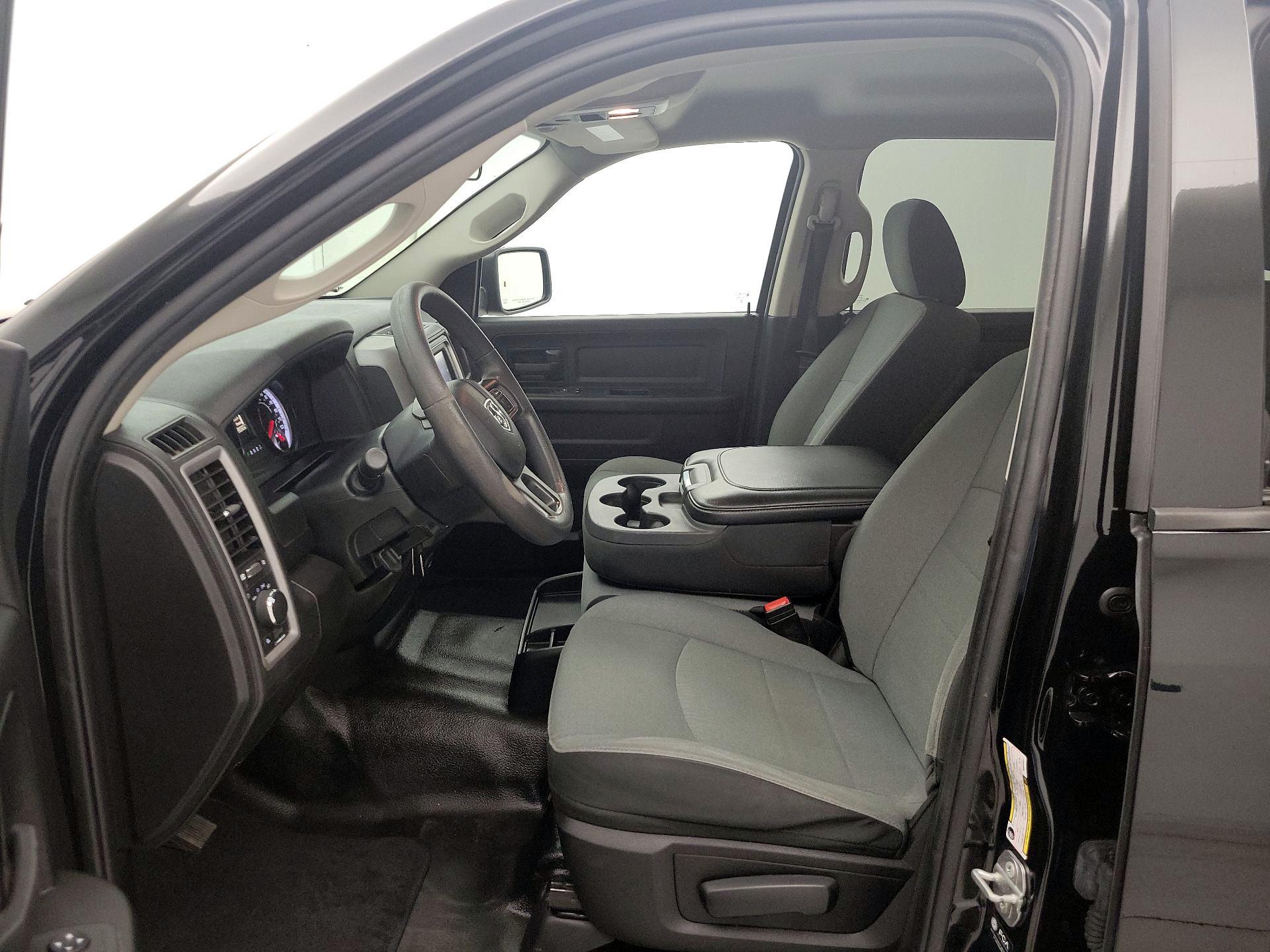Thumbnail: 2021 RAM 1500 Classic - 11
