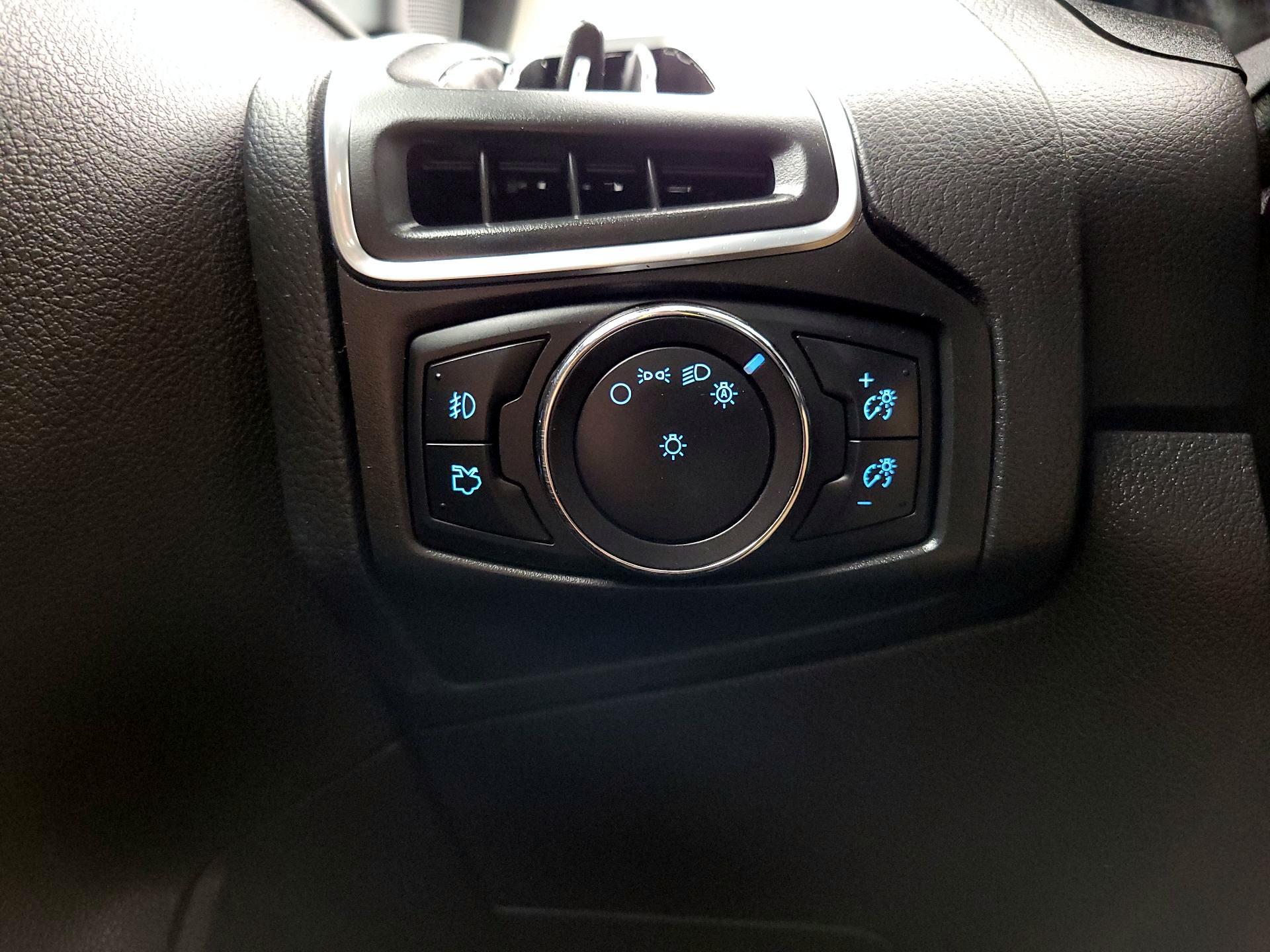 Thumbnail: 2014 Ford Focus - 13