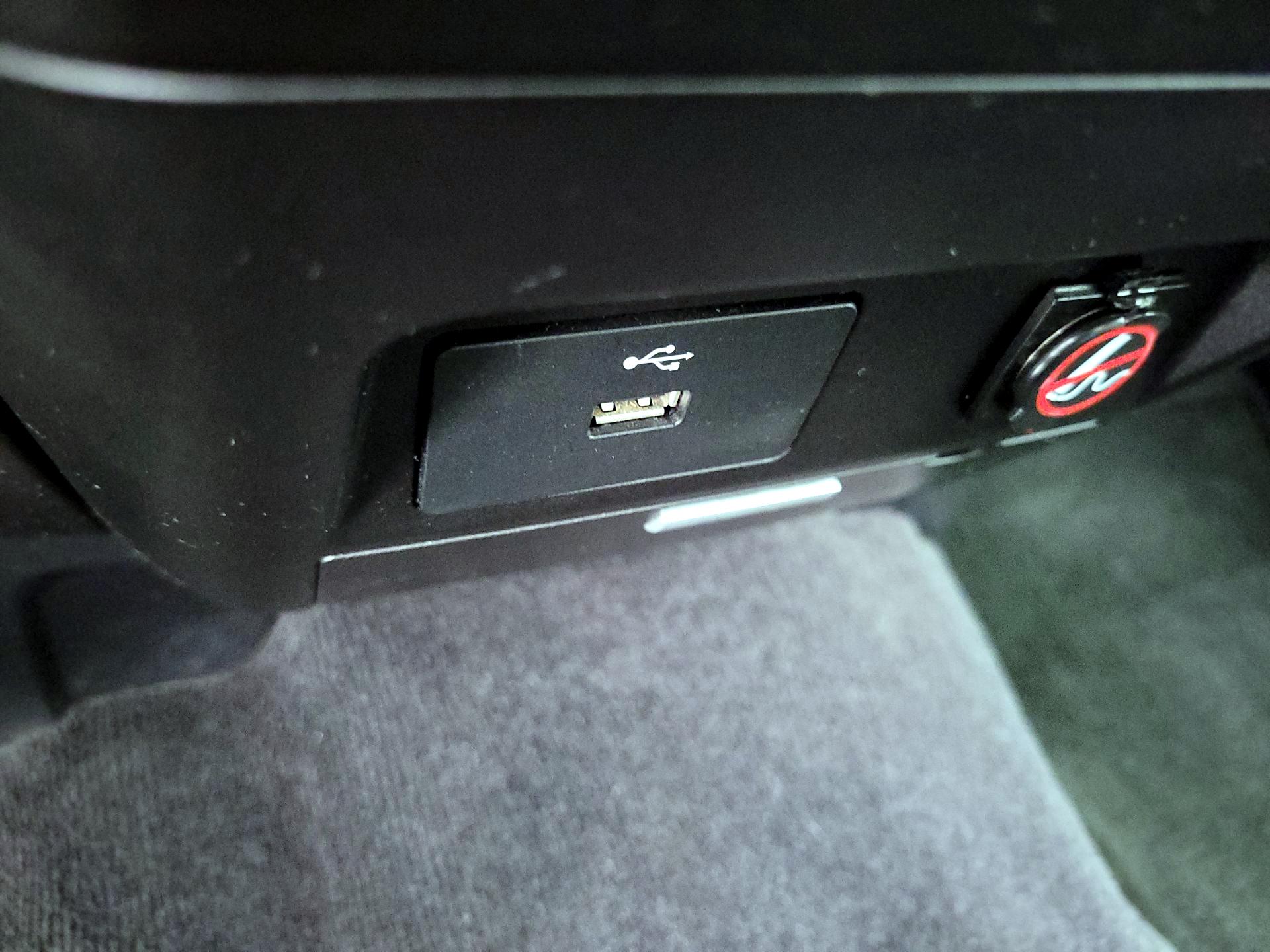 Thumbnail: 2016 Ford F-150 - 17