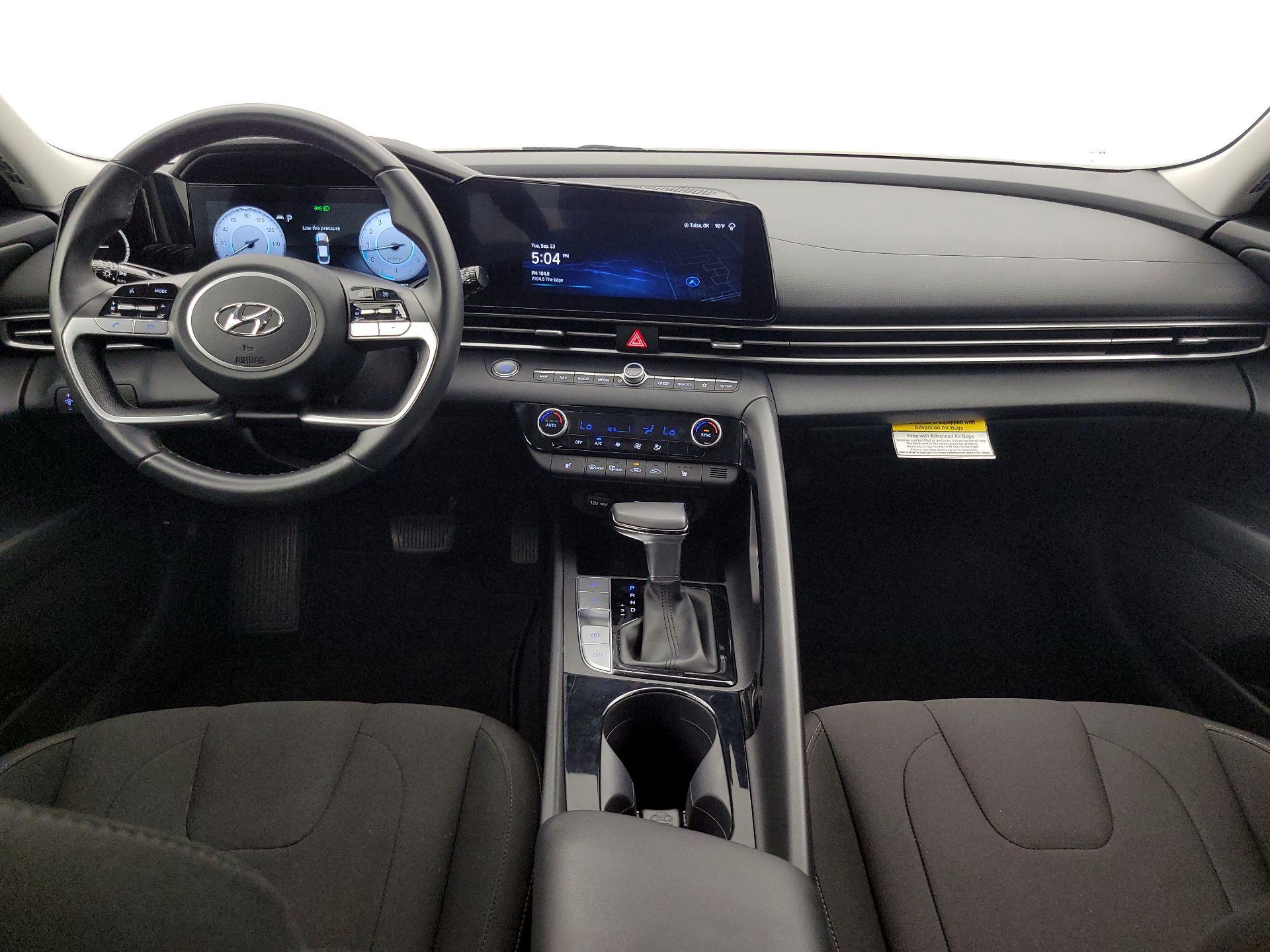 Thumbnail: 2023 Hyundai Elantra - 9