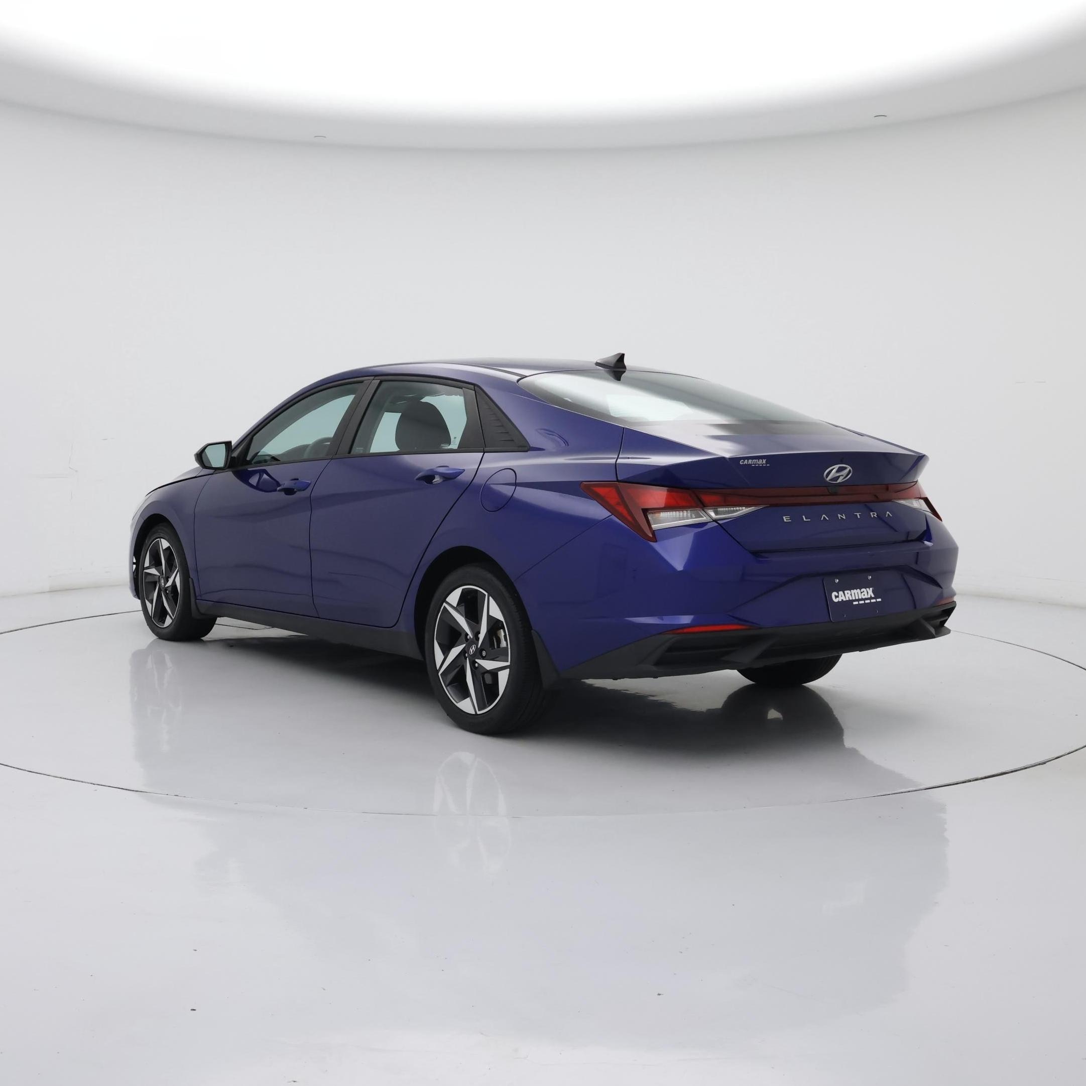 Thumbnail: 2023 Hyundai Elantra - 2