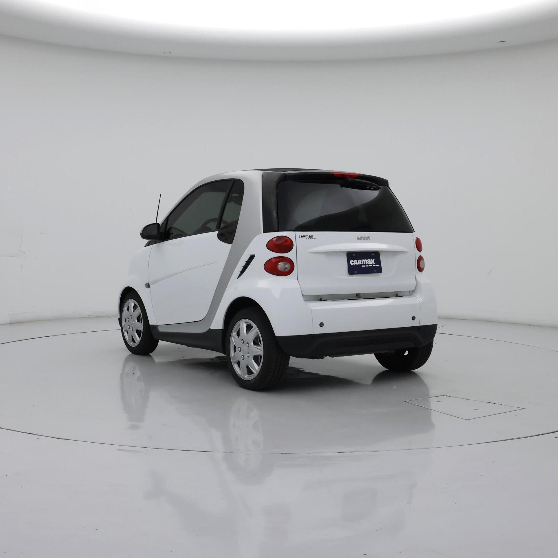 Thumbnail: 2015 smart fortwo - 2