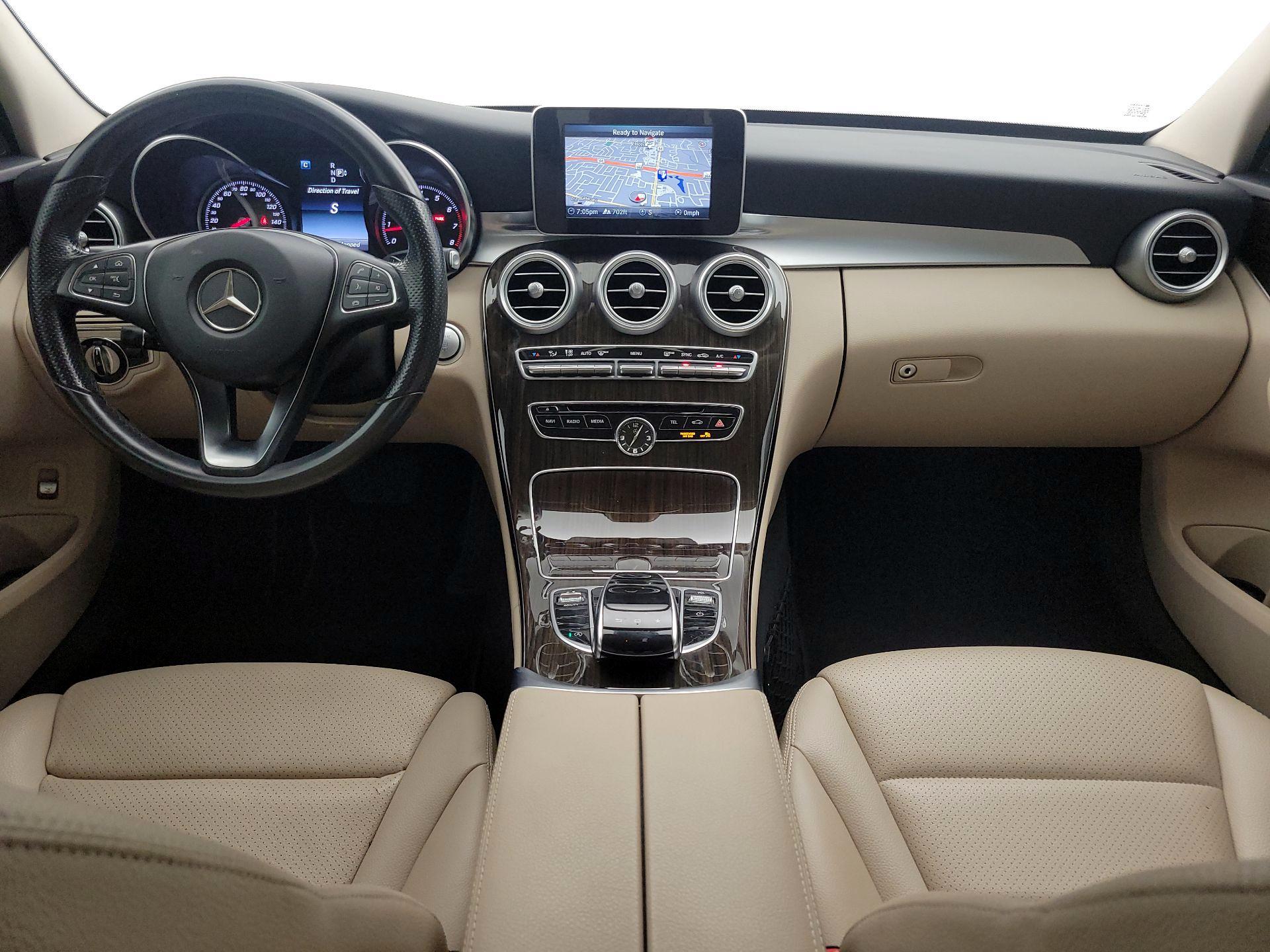 Thumbnail: 2015 Mercedes-Benz C-Class - 9