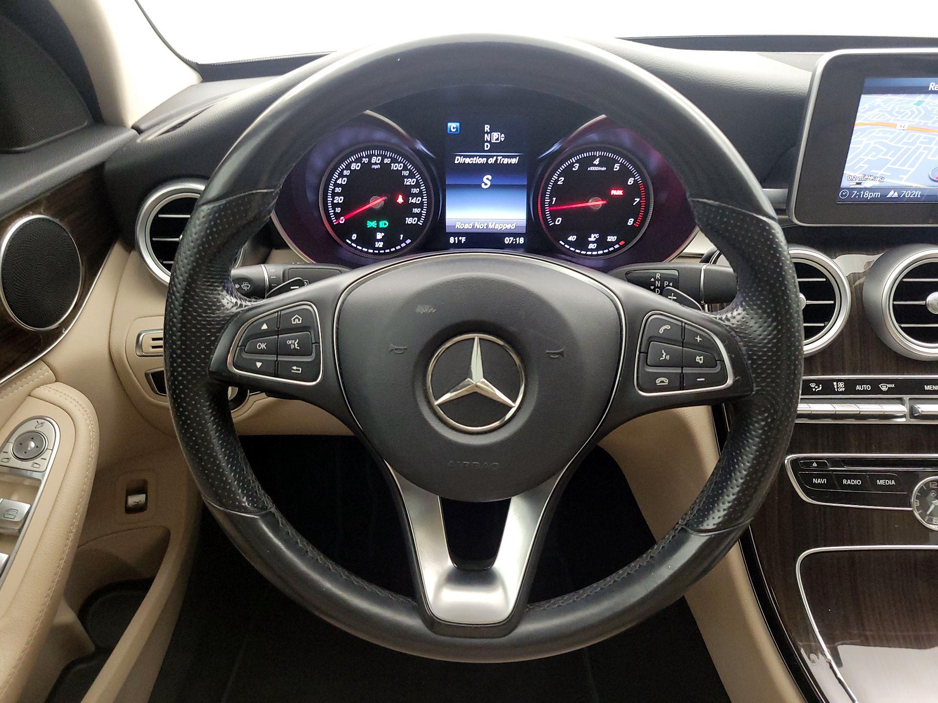 Thumbnail: 2015 Mercedes-Benz C-Class - 10