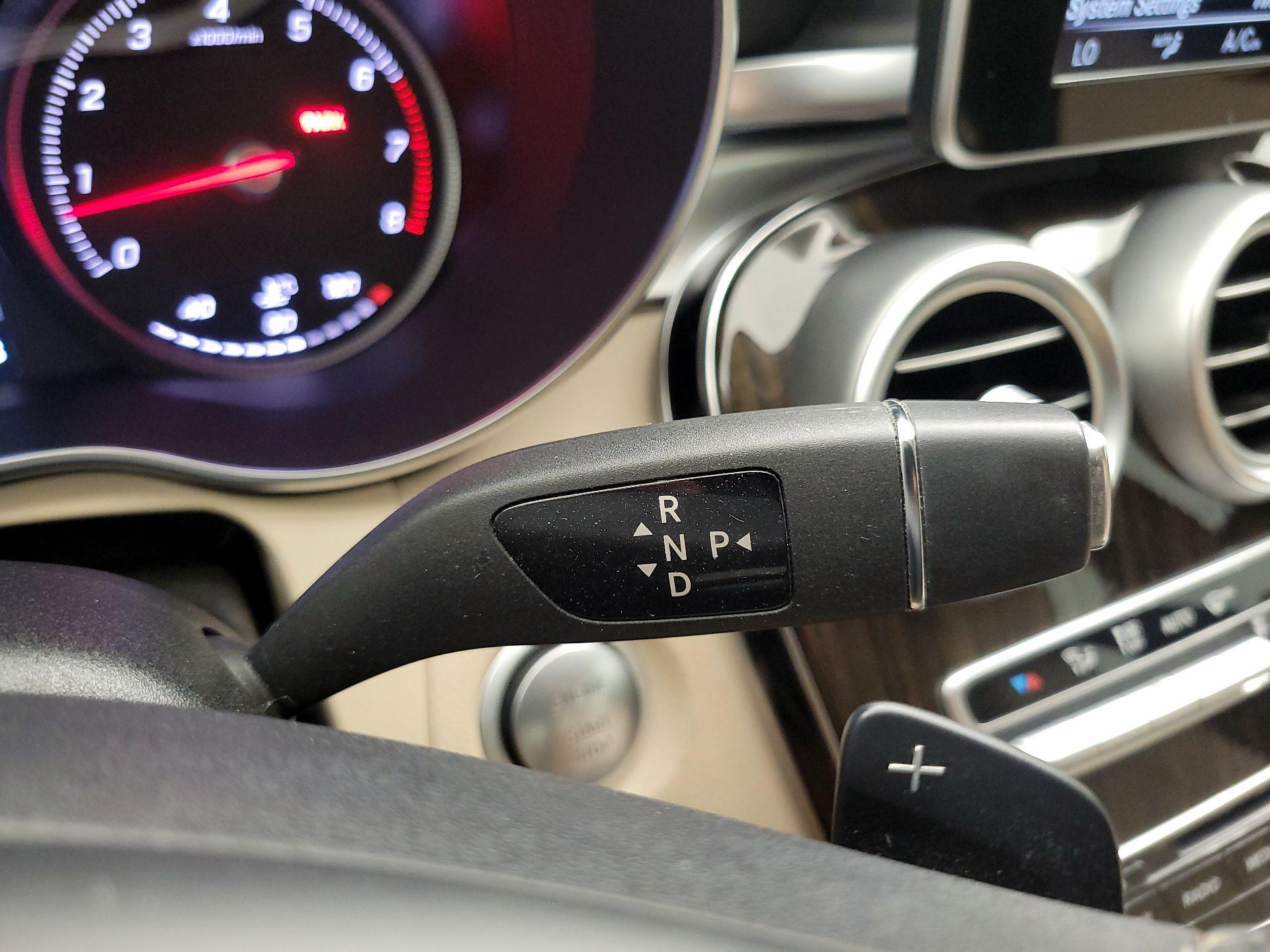 Thumbnail: 2015 Mercedes-Benz C-Class - 18
