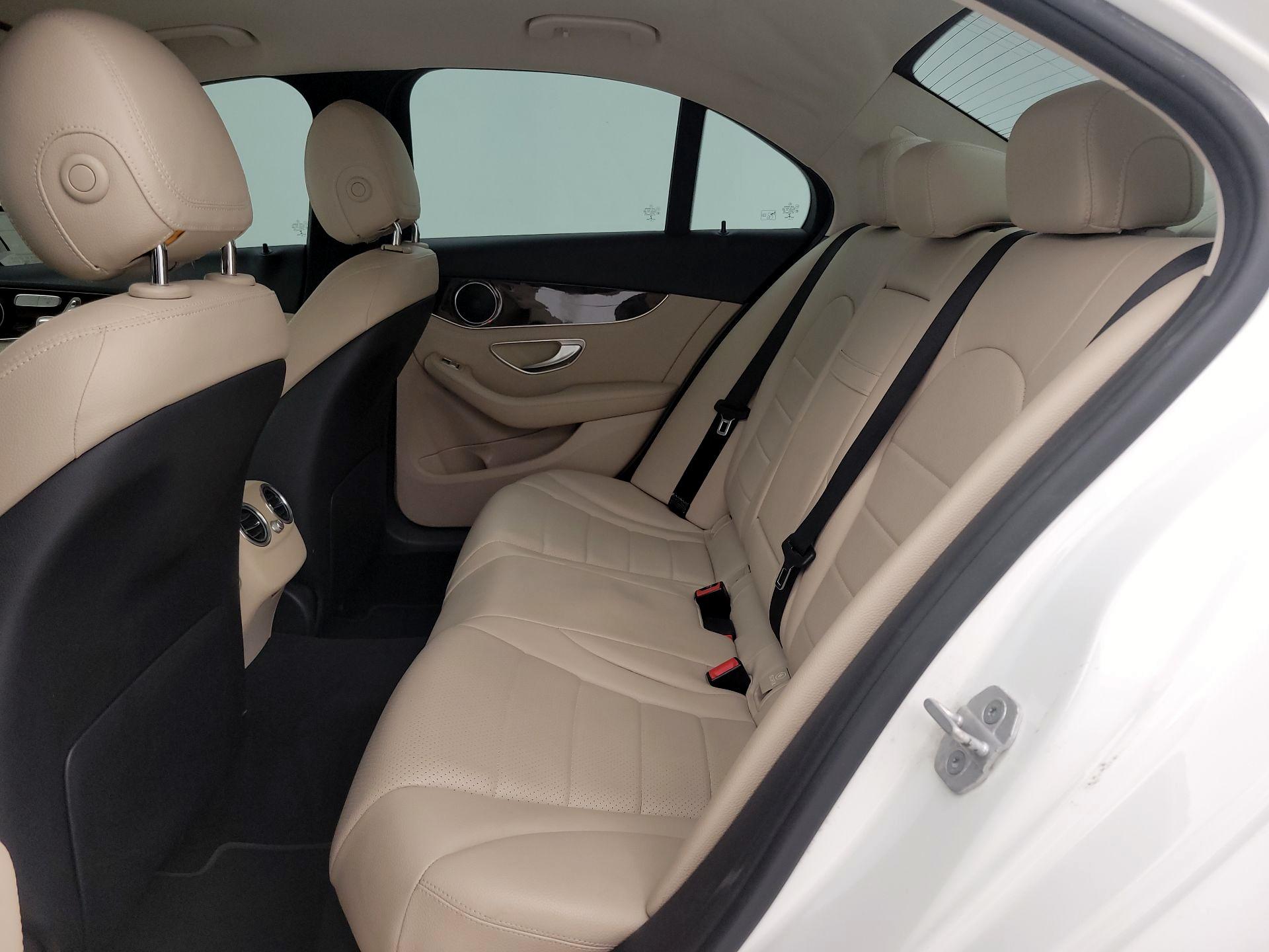 Thumbnail: 2015 Mercedes-Benz C-Class - 20