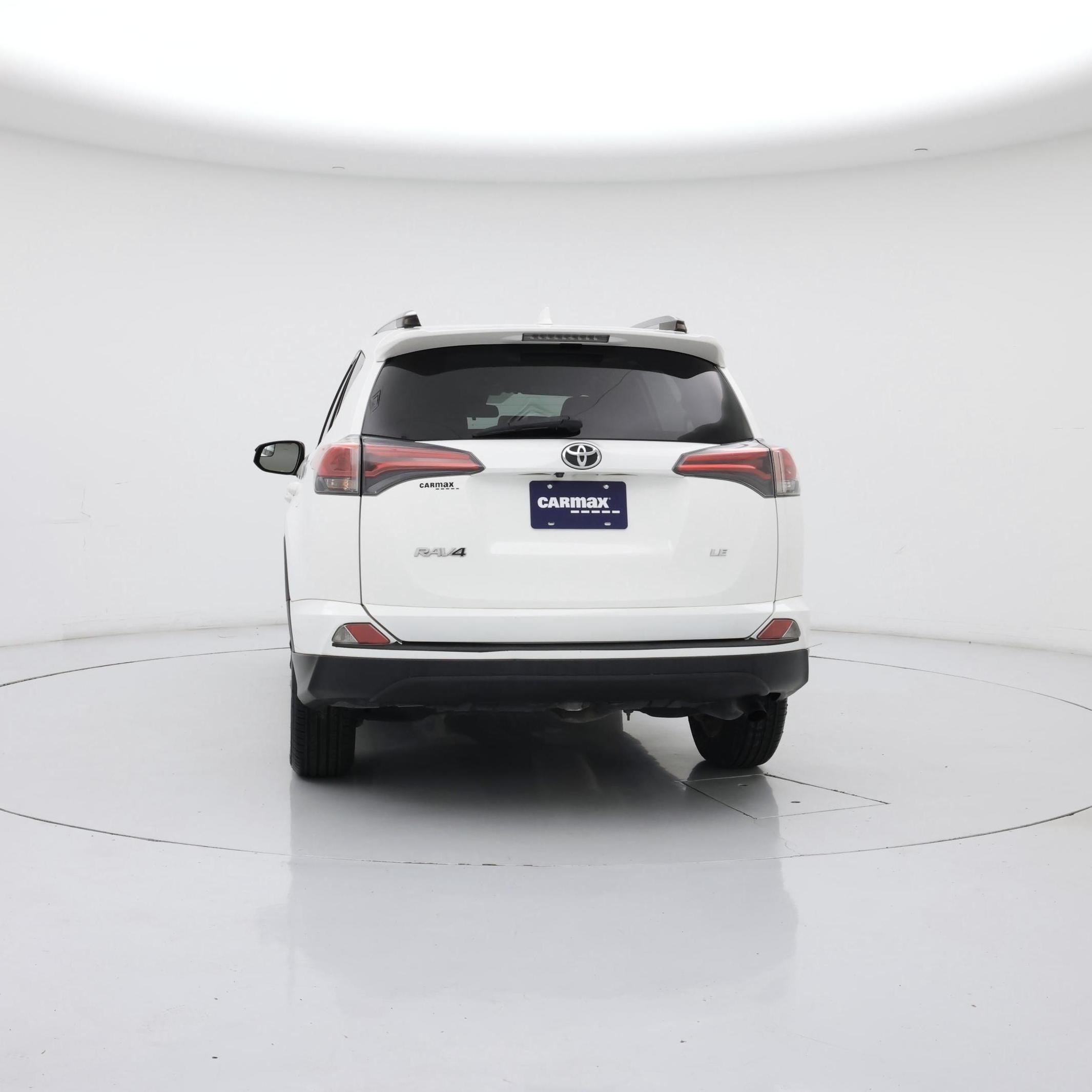 Thumbnail: 2017 Toyota RAV4 - 6