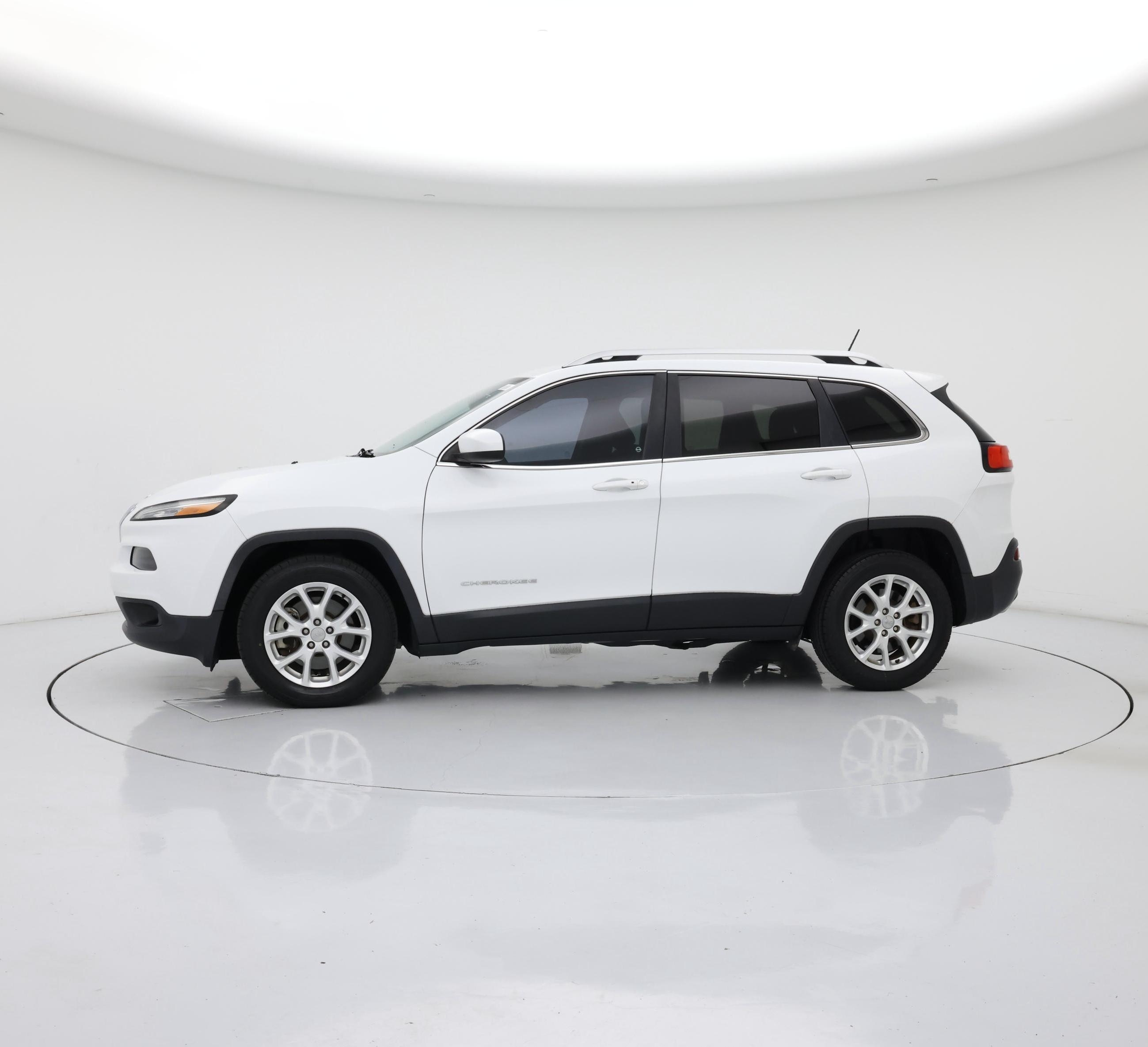 Thumbnail: 2015 Jeep Cherokee - 3