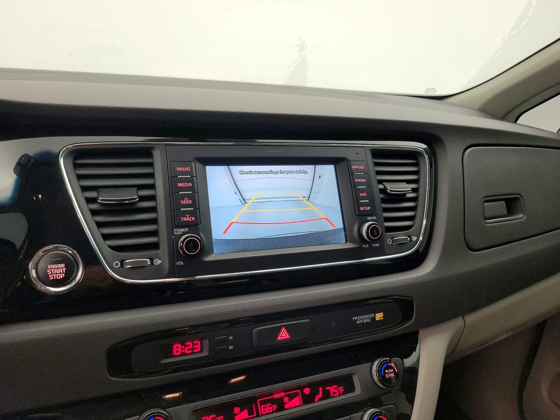 Thumbnail: 2018 Kia Sedona - 14