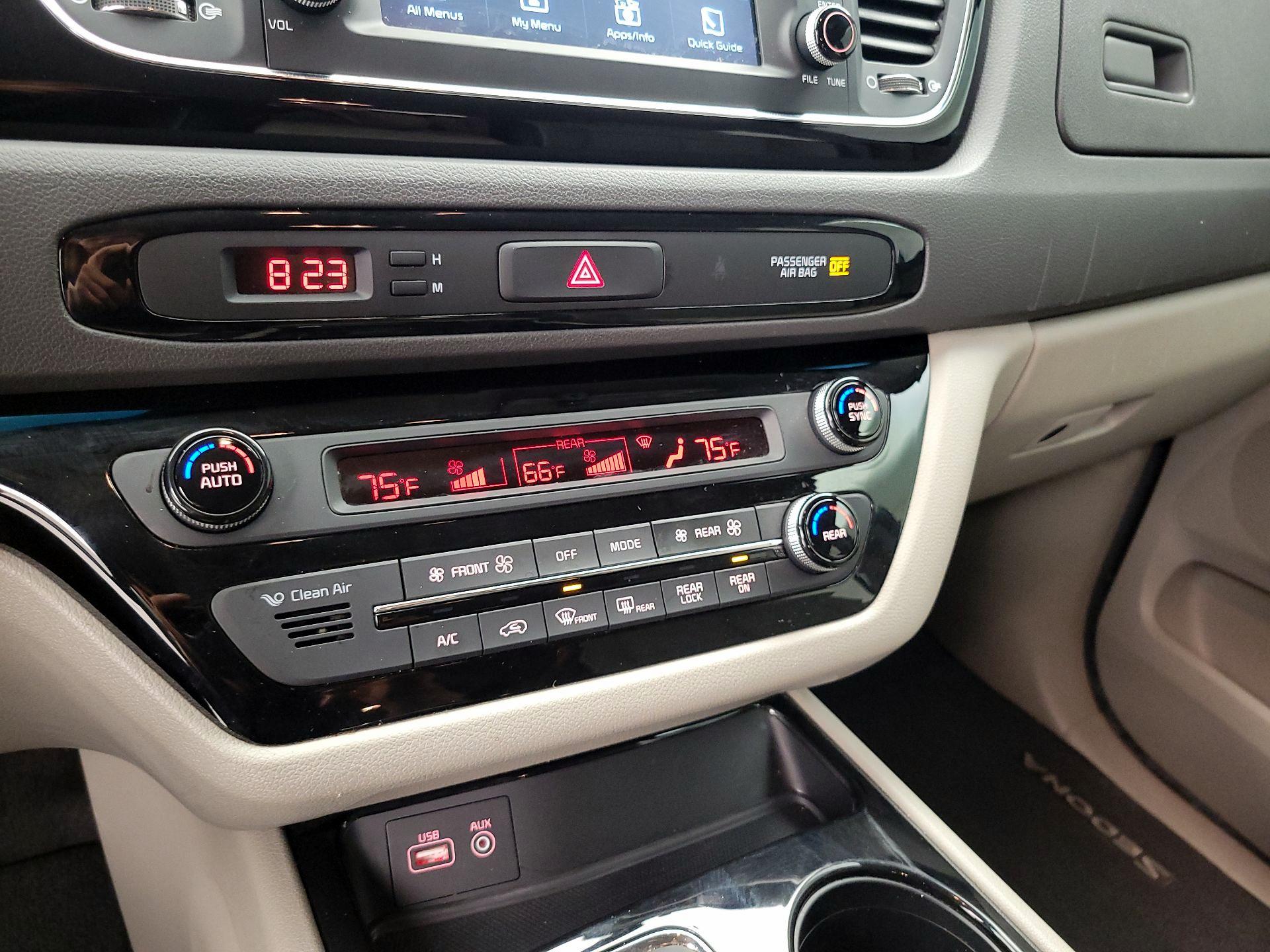 Thumbnail: 2018 Kia Sedona - 16
