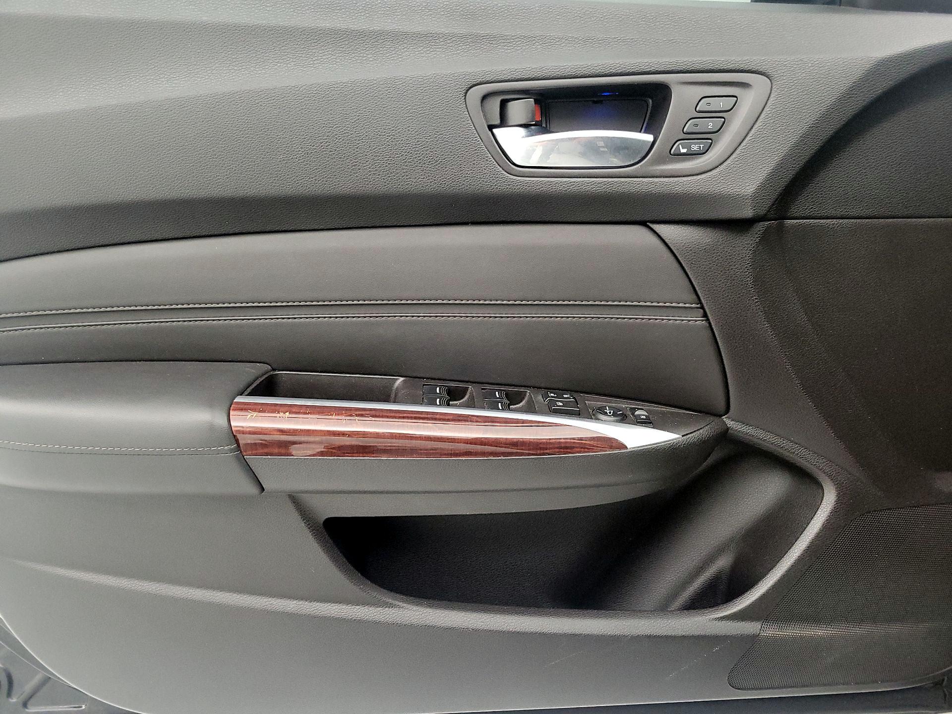 Thumbnail: 2017 Acura TLX - 12