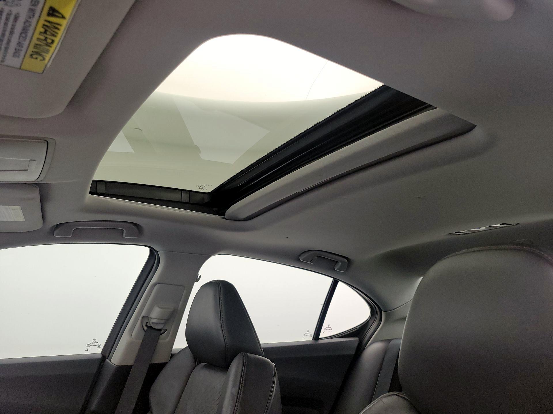 Thumbnail: 2017 Acura TLX - 20