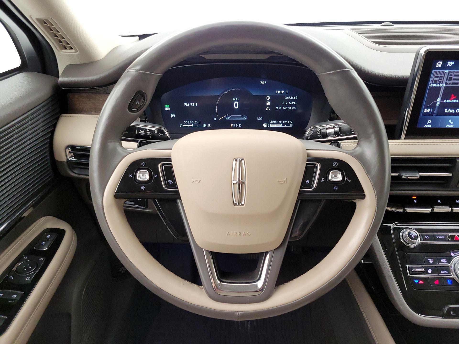 Thumbnail: 2022 Lincoln Corsair - 10