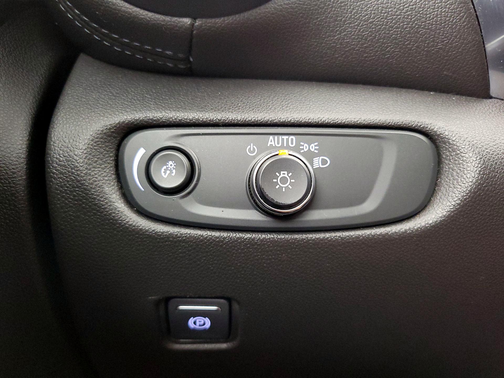 Thumbnail: 2021 Chevrolet Blazer - 13