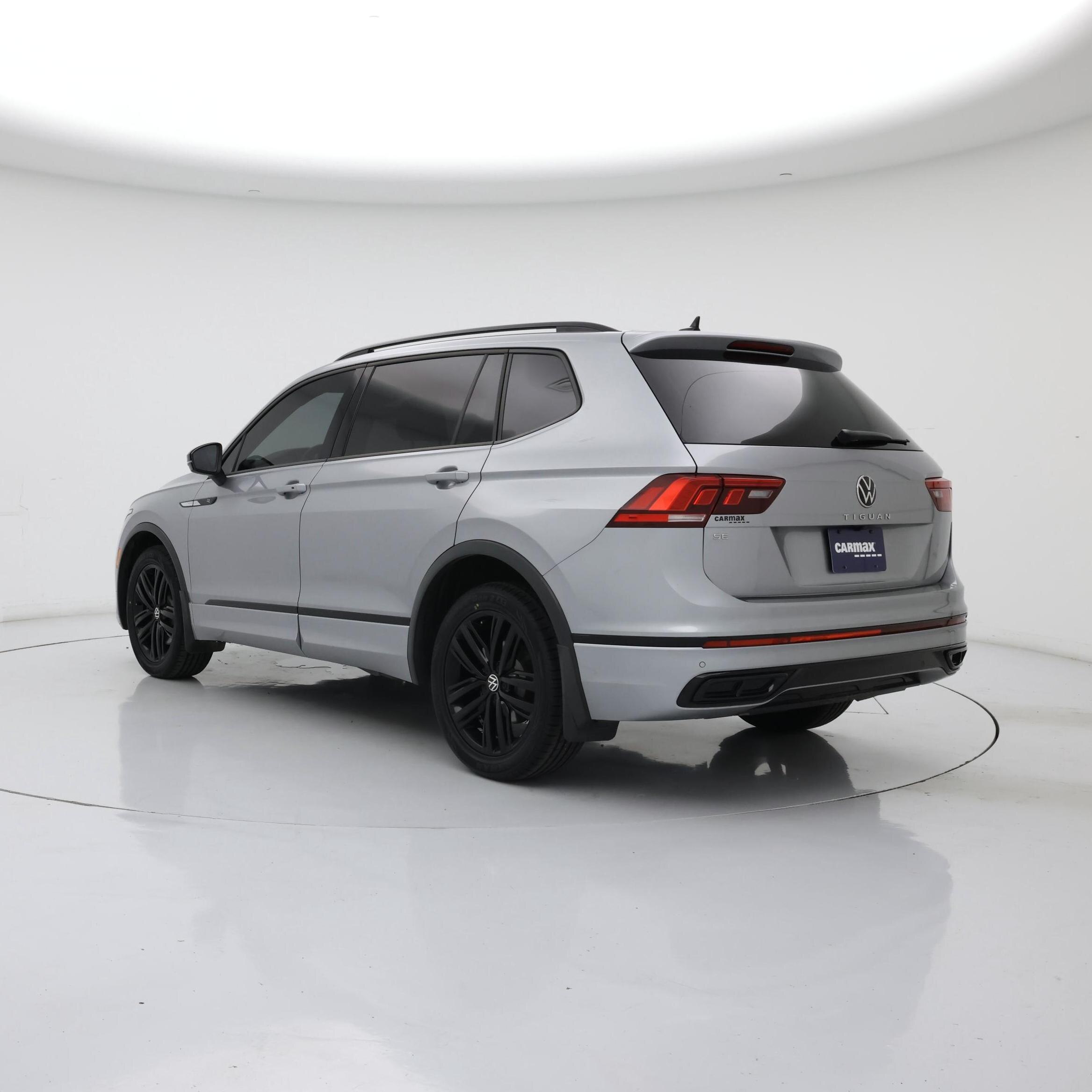 Thumbnail: 2022 Volkswagen Tiguan - 2