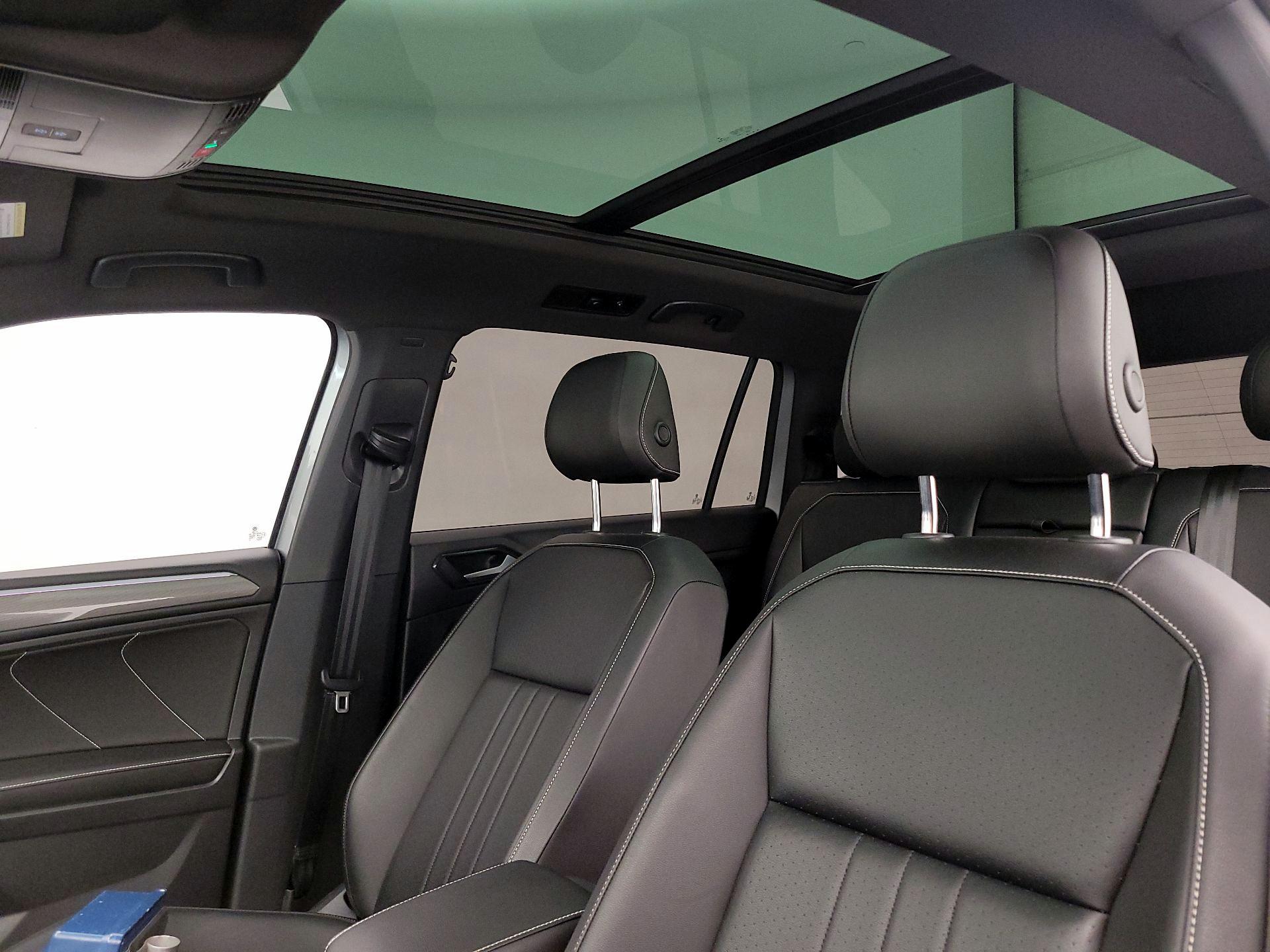 Thumbnail: 2022 Volkswagen Tiguan - 19