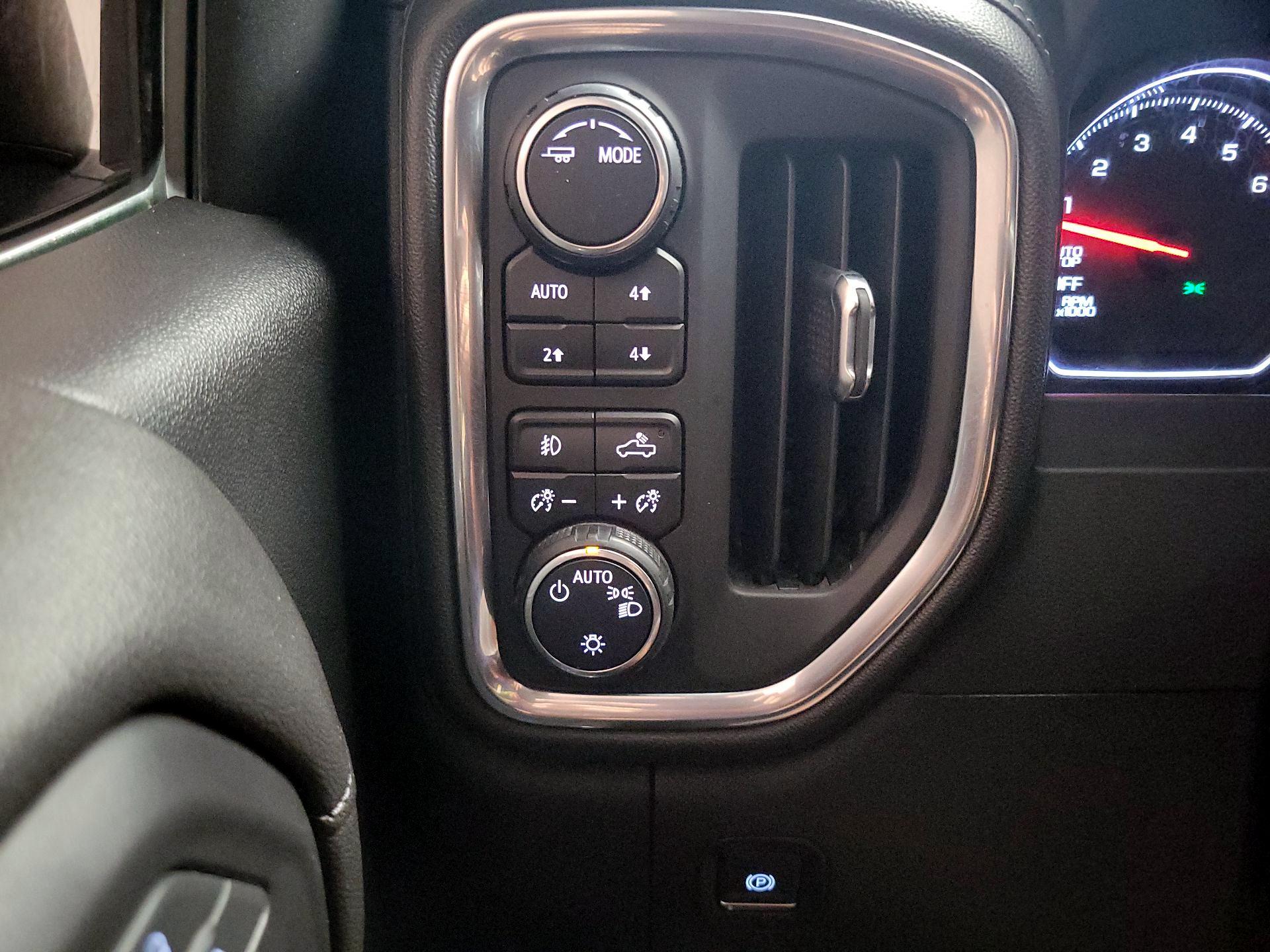 Thumbnail: 2021 Chevrolet Silverado 1500 - 13