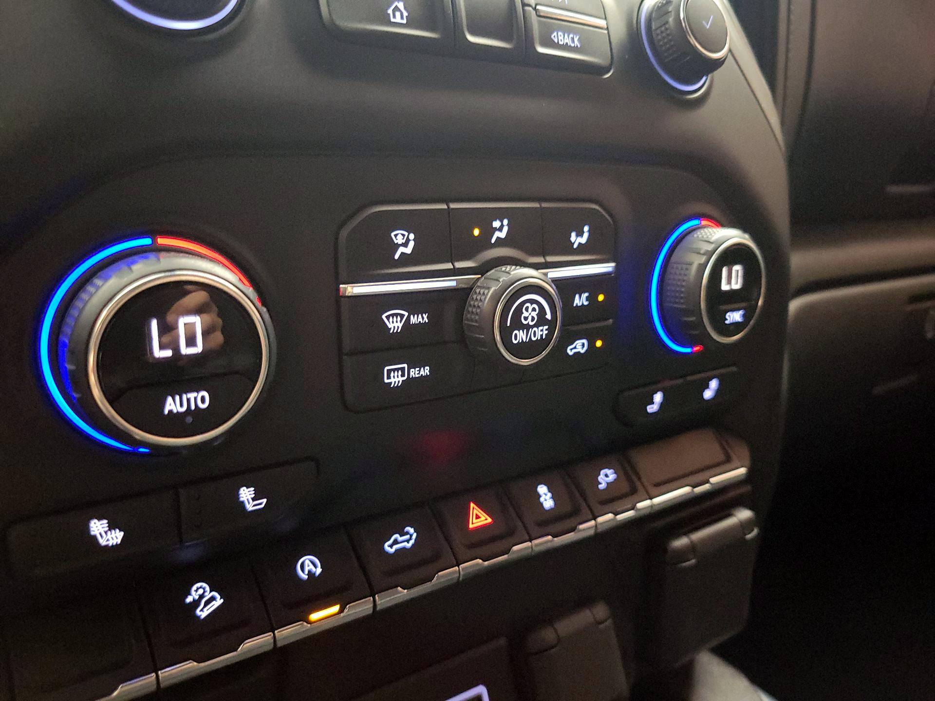 Thumbnail: 2021 Chevrolet Silverado 1500 - 16