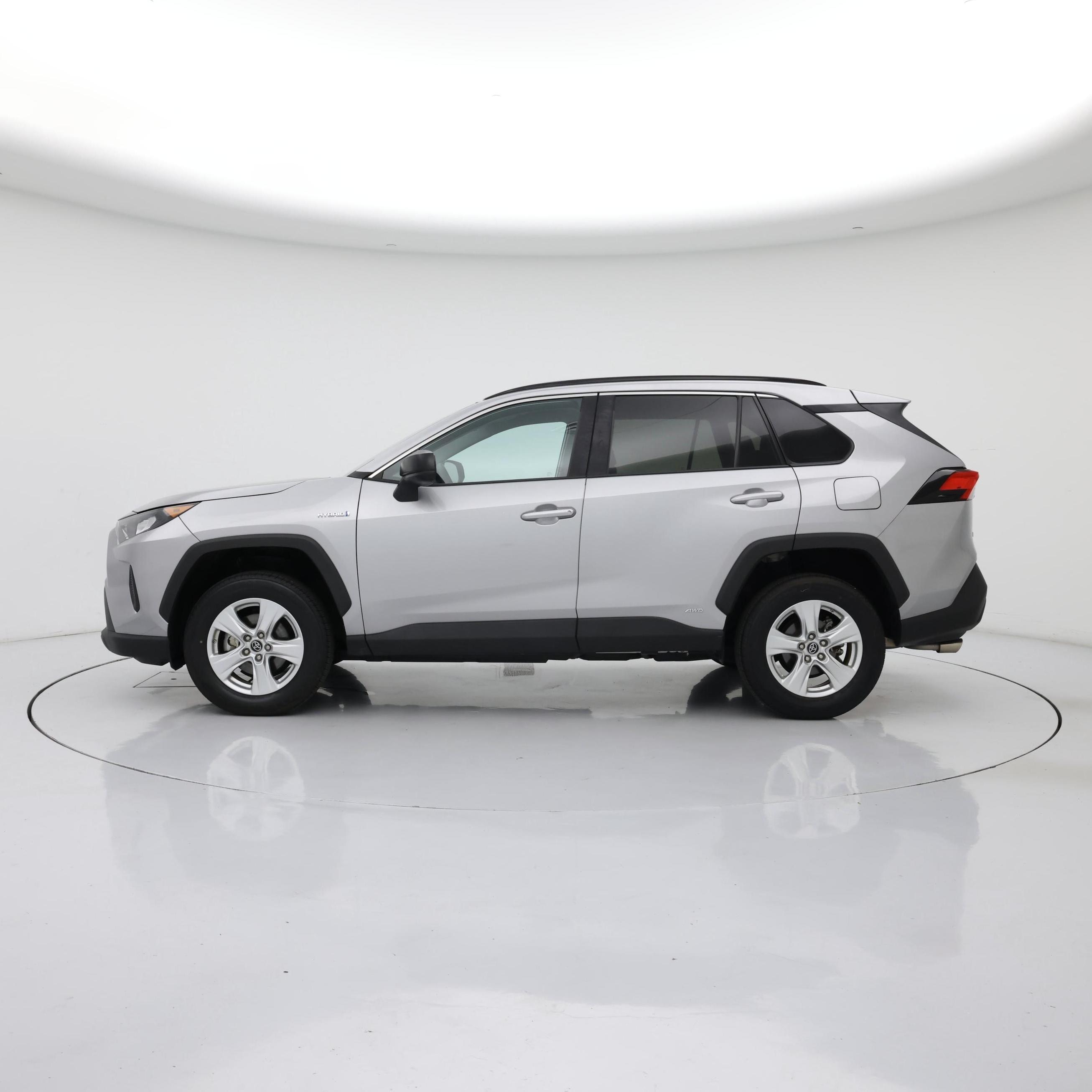 Thumbnail: 2020 Toyota RAV4 - 3