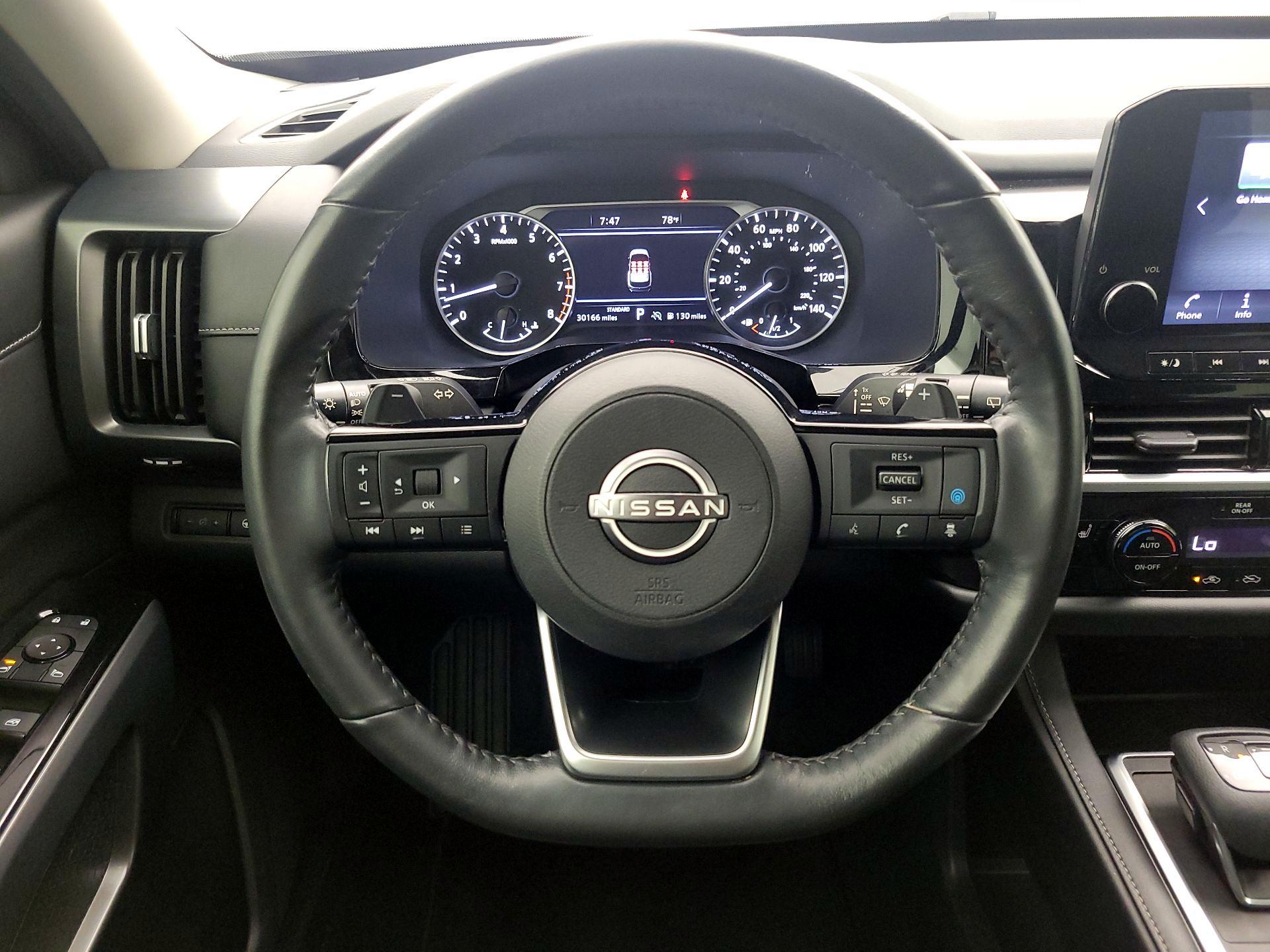 Thumbnail: 2023 Nissan Pathfinder - 10