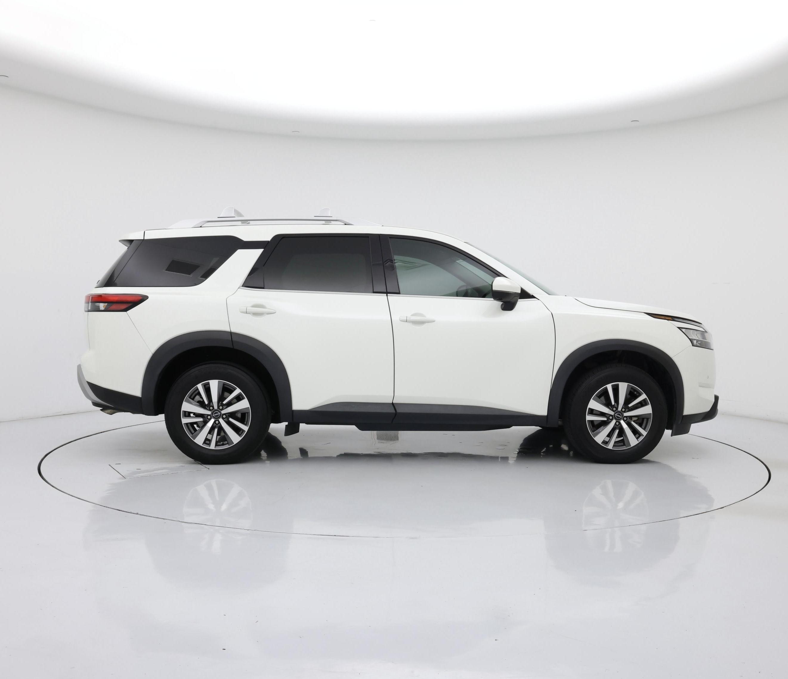 Thumbnail: 2023 Nissan Pathfinder - 7