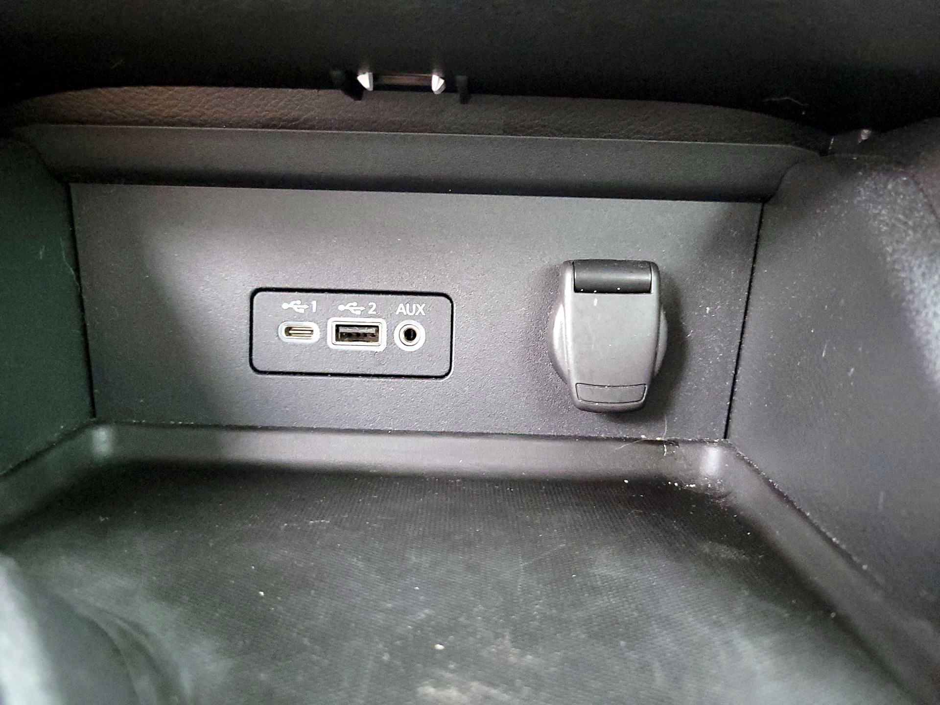 Thumbnail: 2022 Nissan Sentra - 18