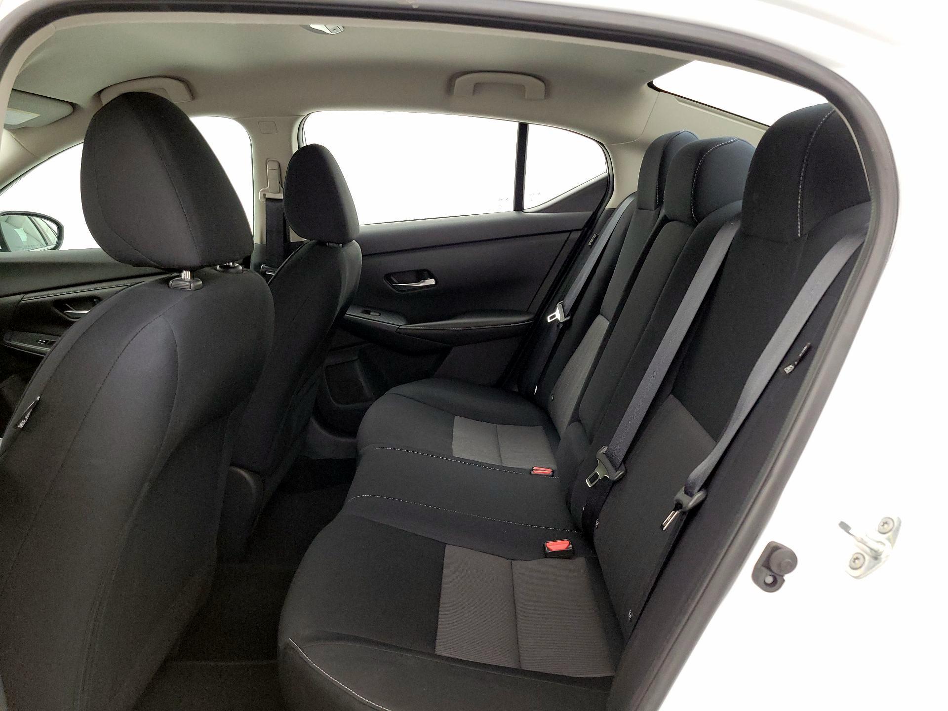 Thumbnail: 2022 Nissan Sentra - 19