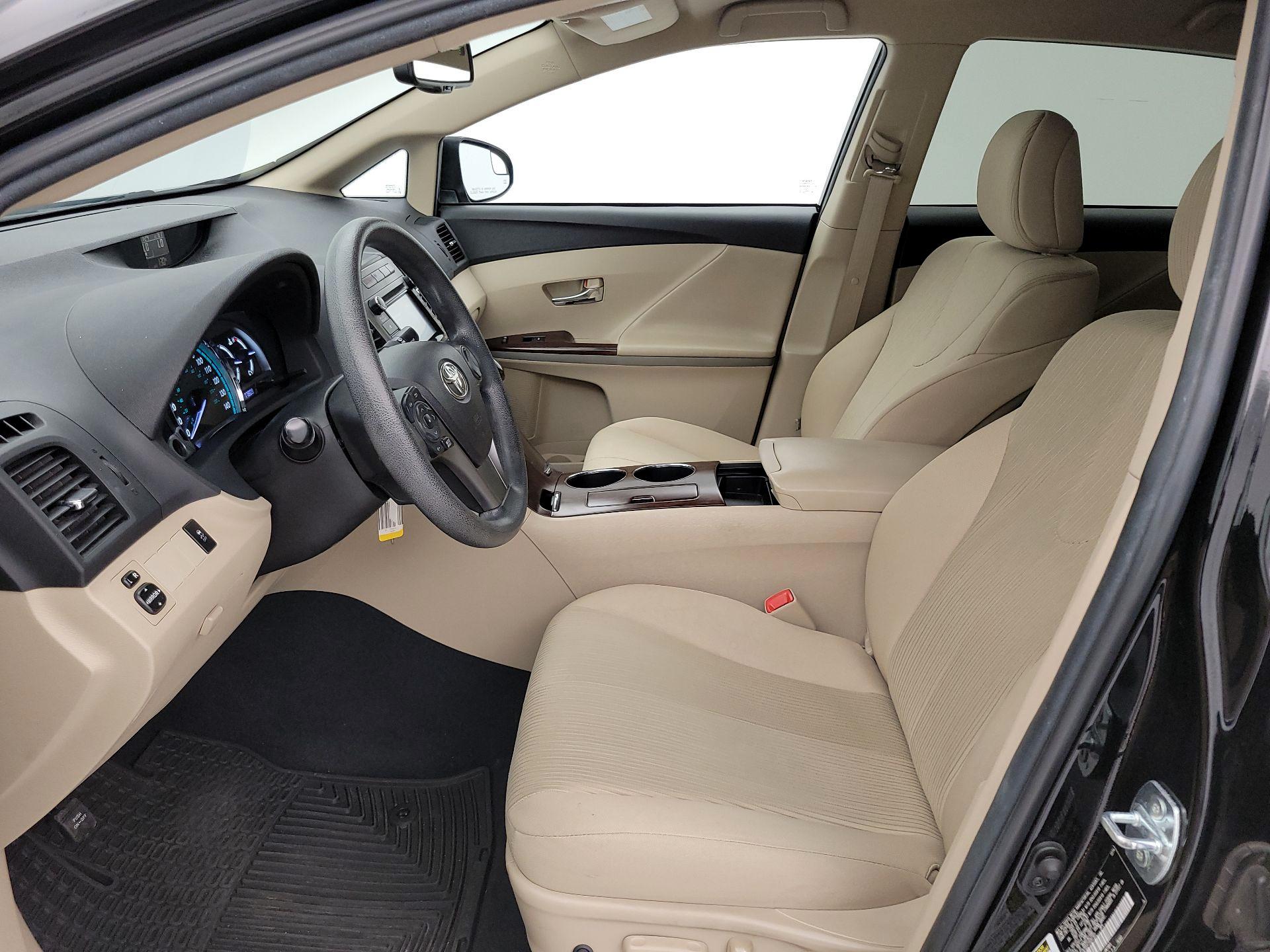 Thumbnail: 2015 Toyota Venza - 11
