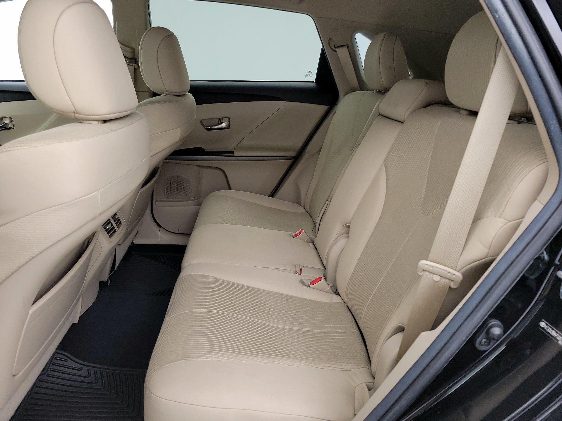 Thumbnail: 2015 Toyota Venza - 19