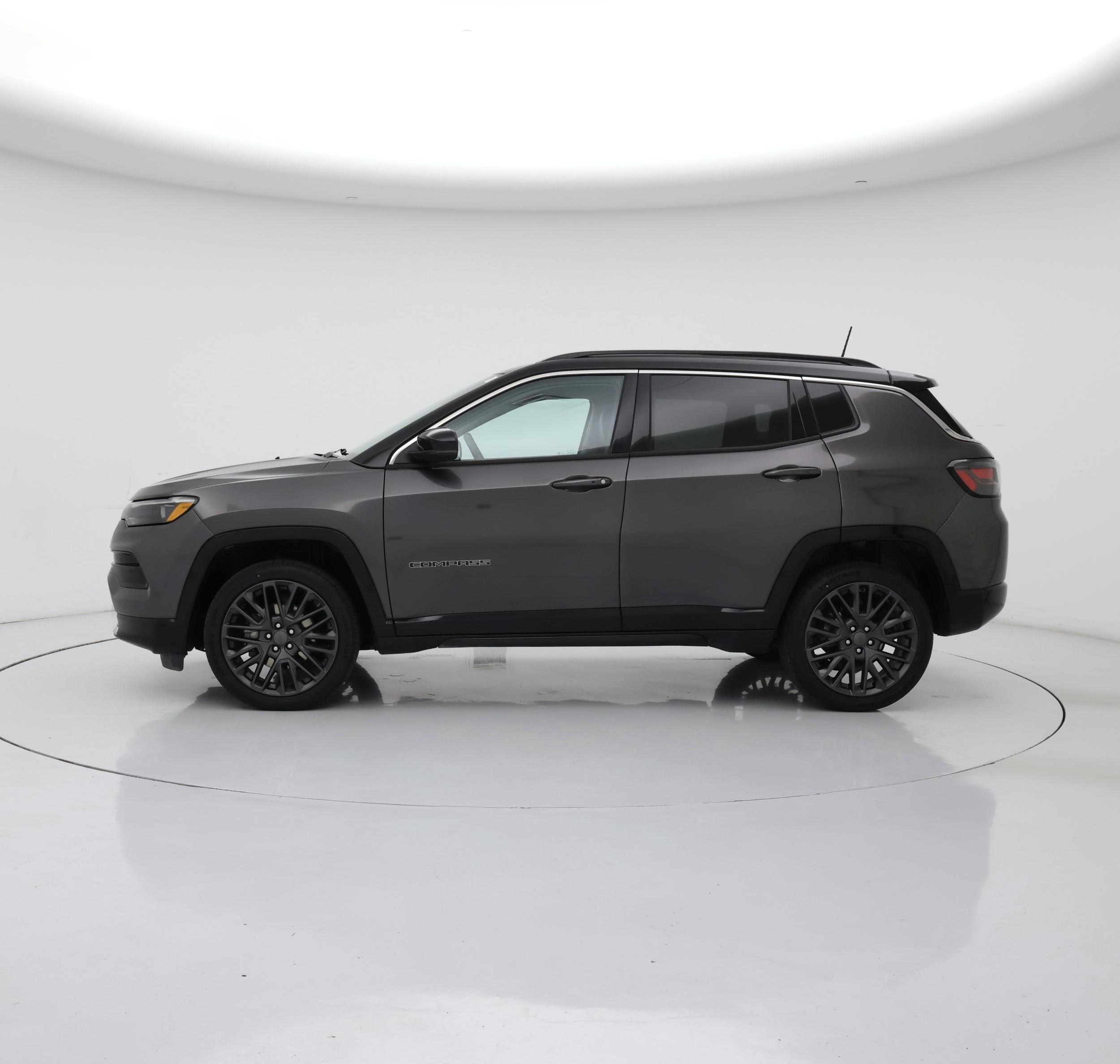 Thumbnail: 2022 Jeep Compass - 3