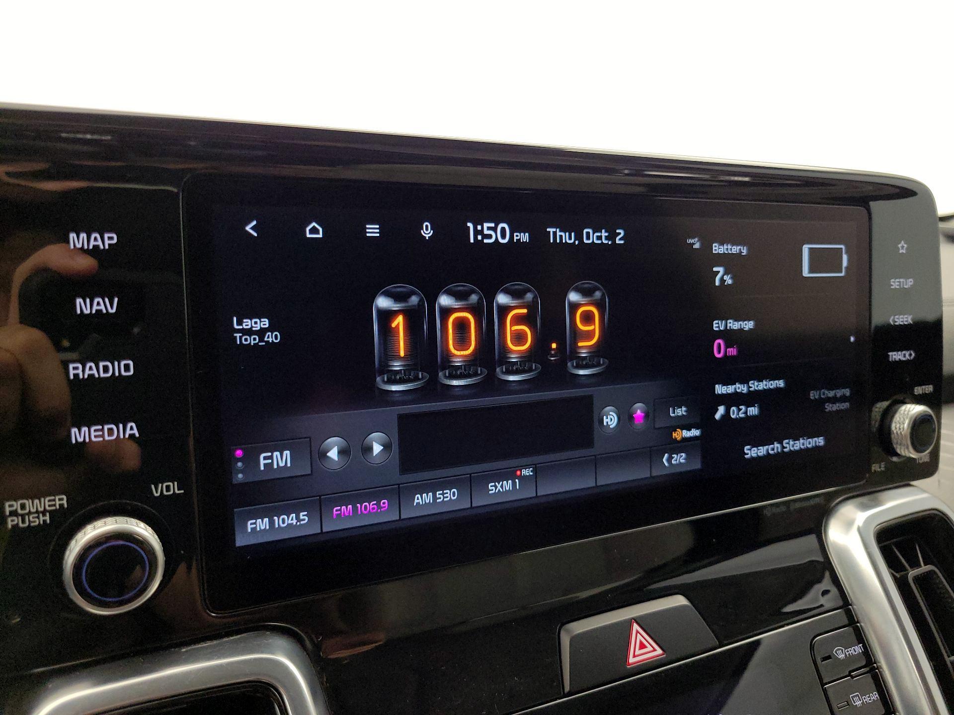 Thumbnail: 2022 Kia Sorento - 16