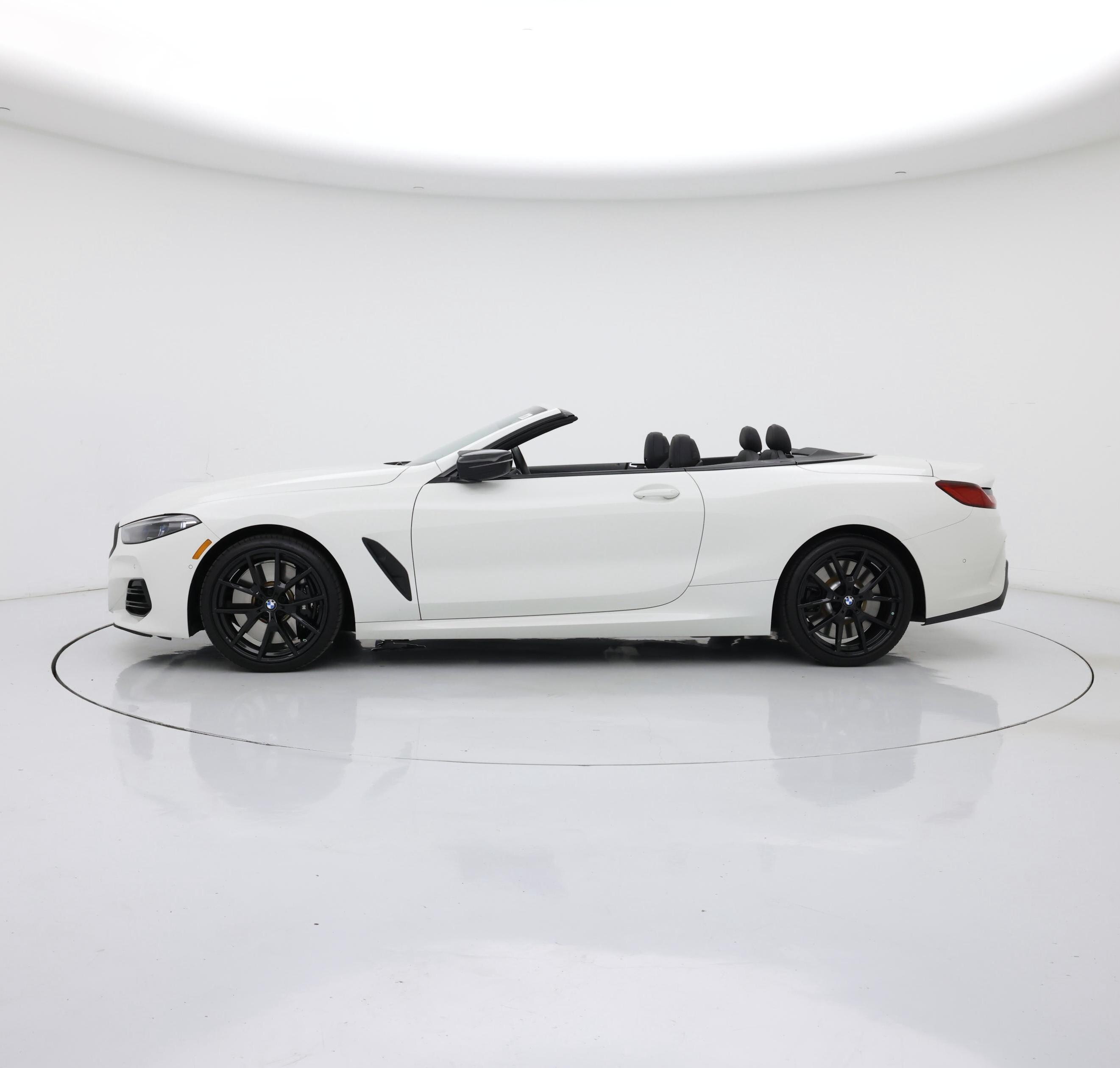 Thumbnail: 2025 BMW 8 Series - 3