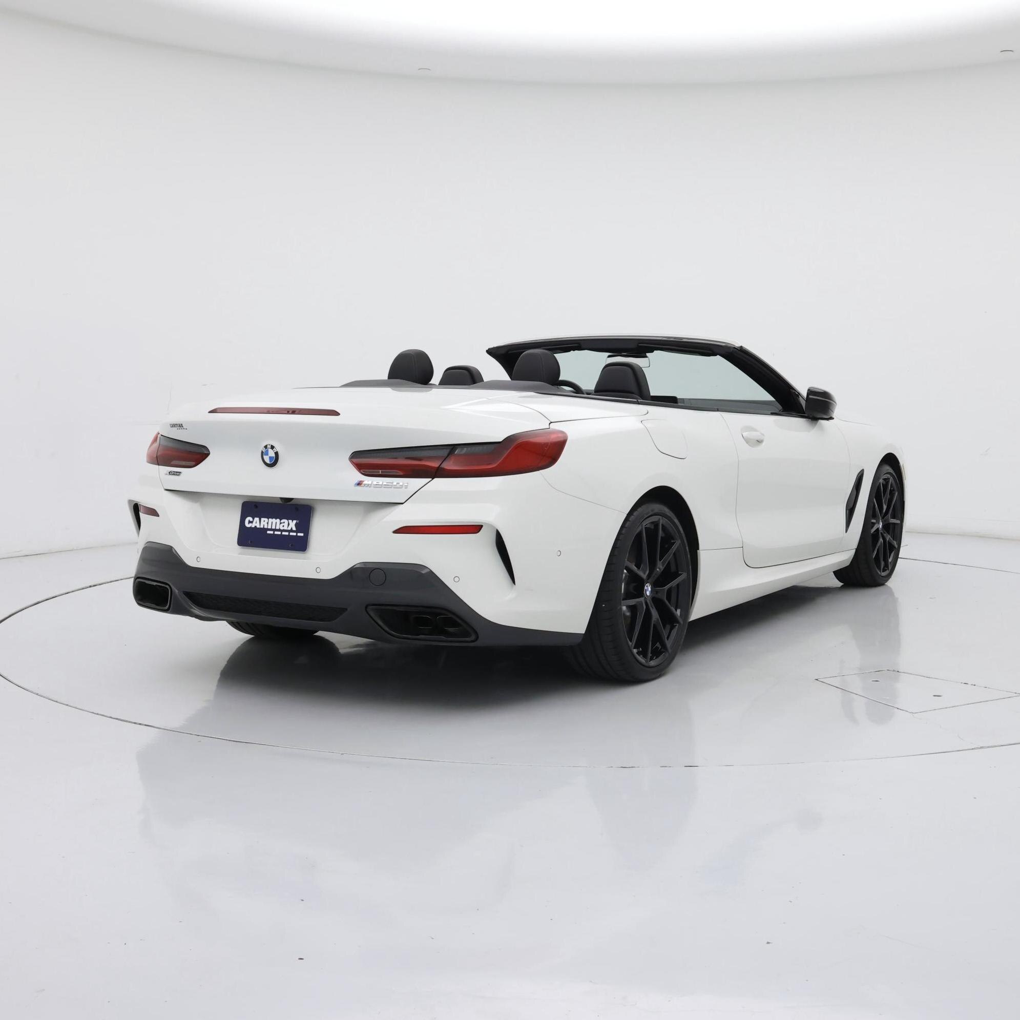 Thumbnail: 2025 BMW 8 Series - 8