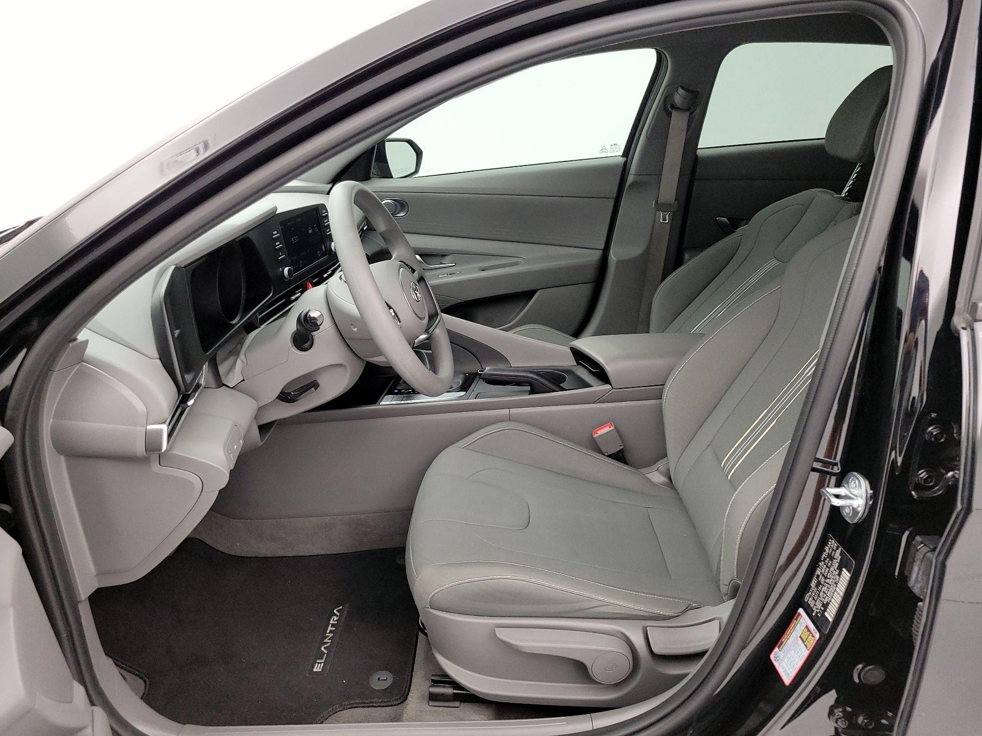 Thumbnail: 2023 Hyundai Elantra - 11