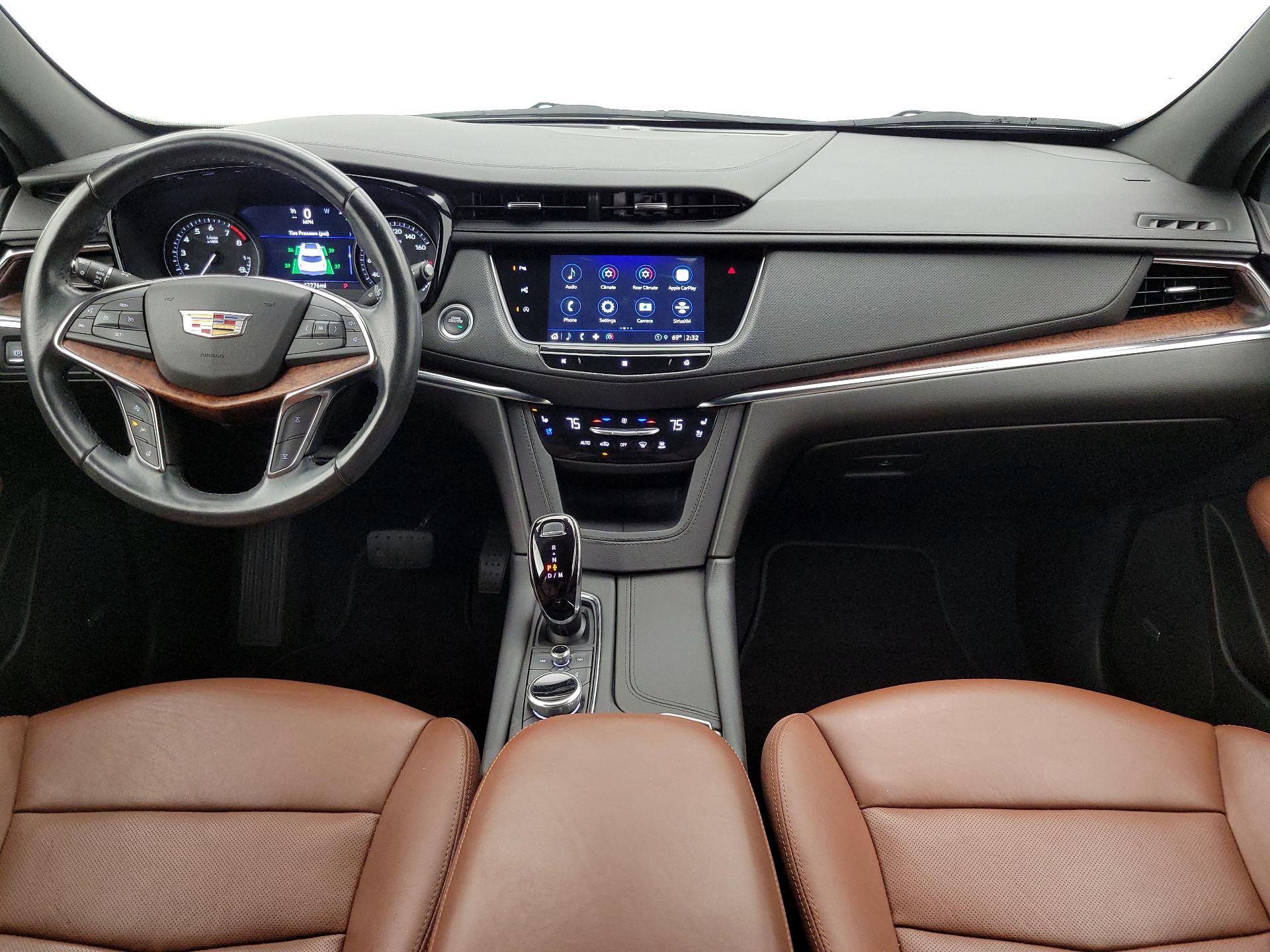 Thumbnail: 2021 Cadillac XT5 - 9