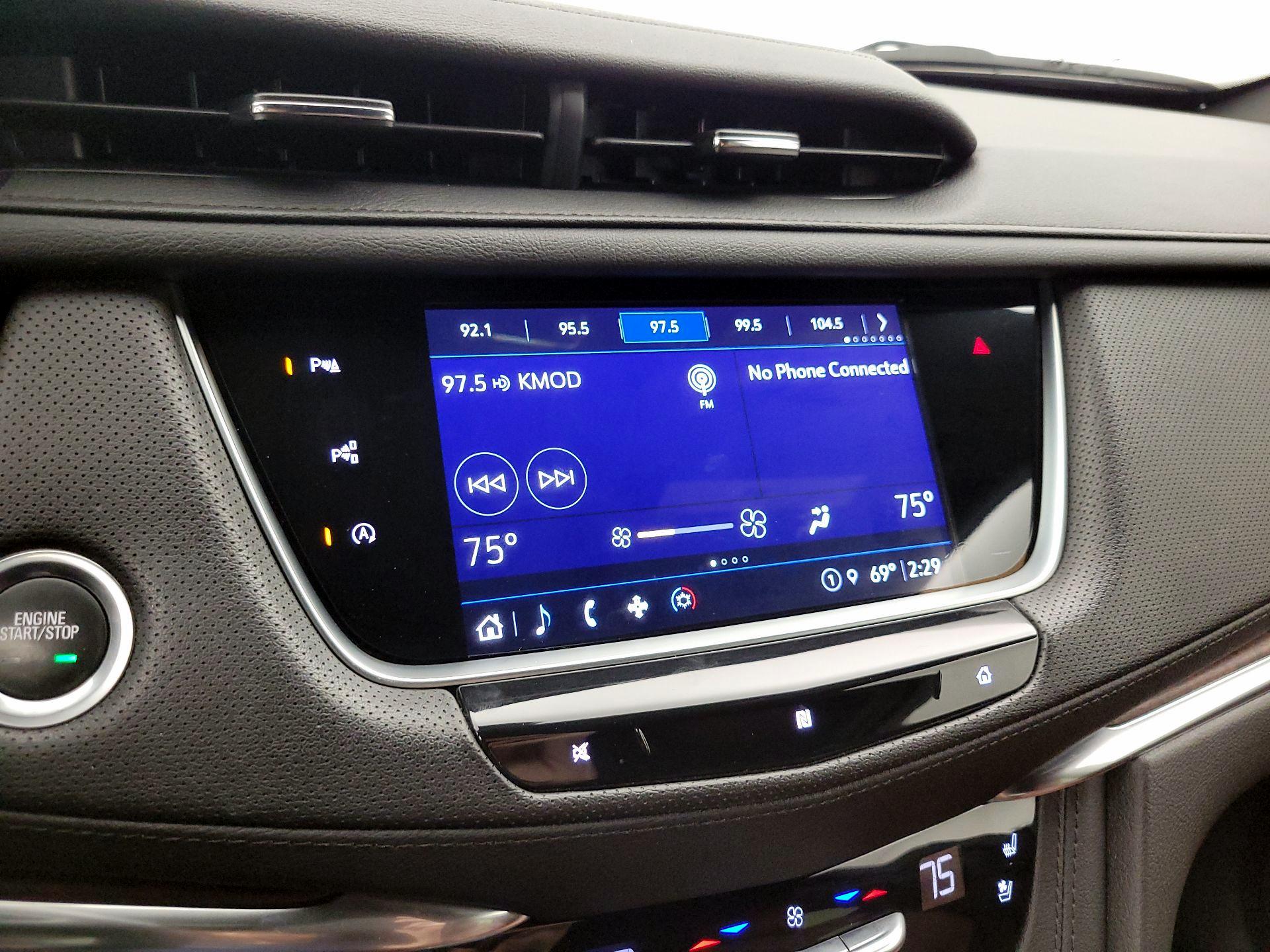 Thumbnail: 2021 Cadillac XT5 - 15