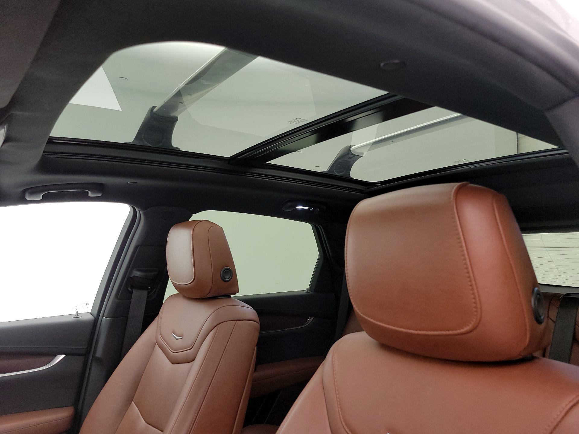 Thumbnail: 2021 Cadillac XT5 - 19