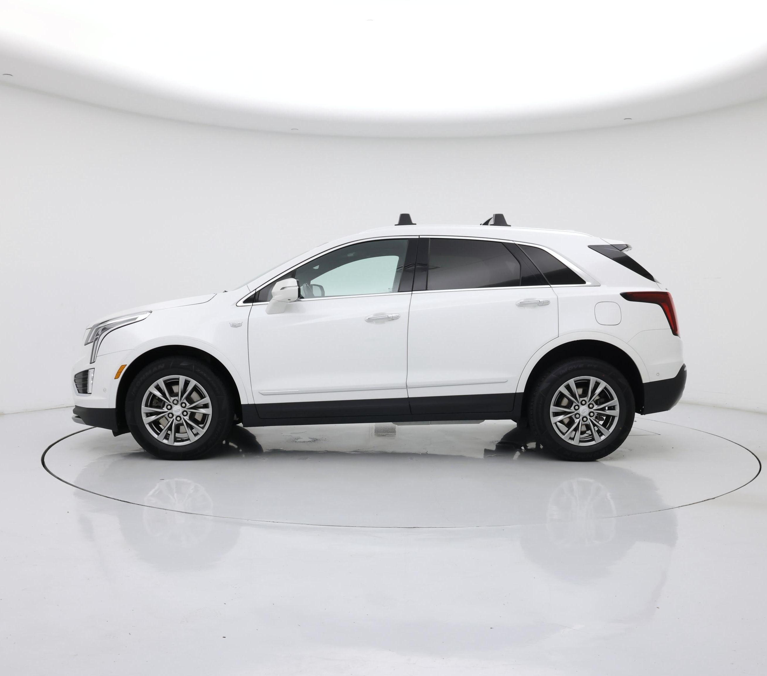 Thumbnail: 2021 Cadillac XT5 - 3