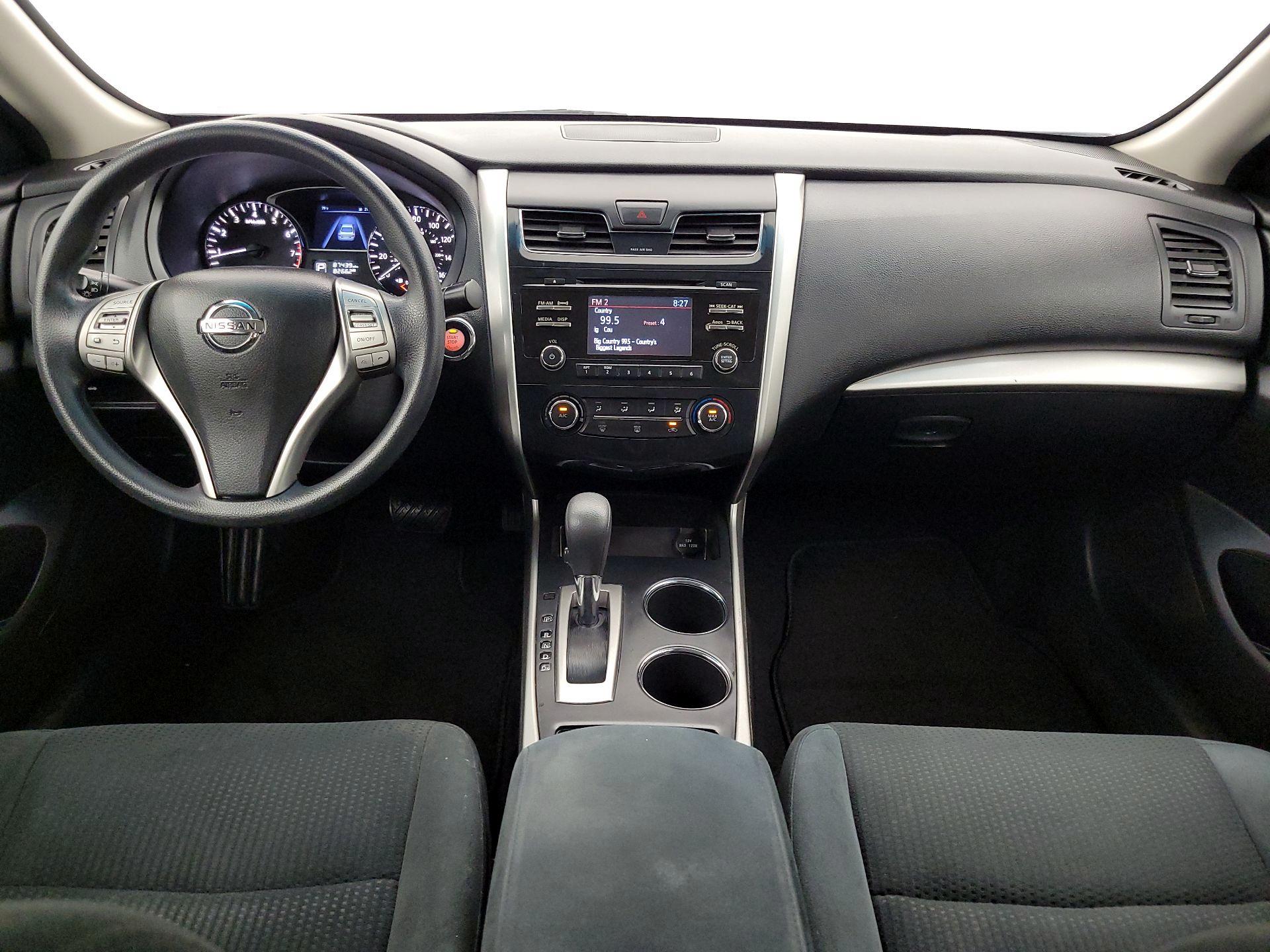 Thumbnail: 2015 Nissan Altima - 9