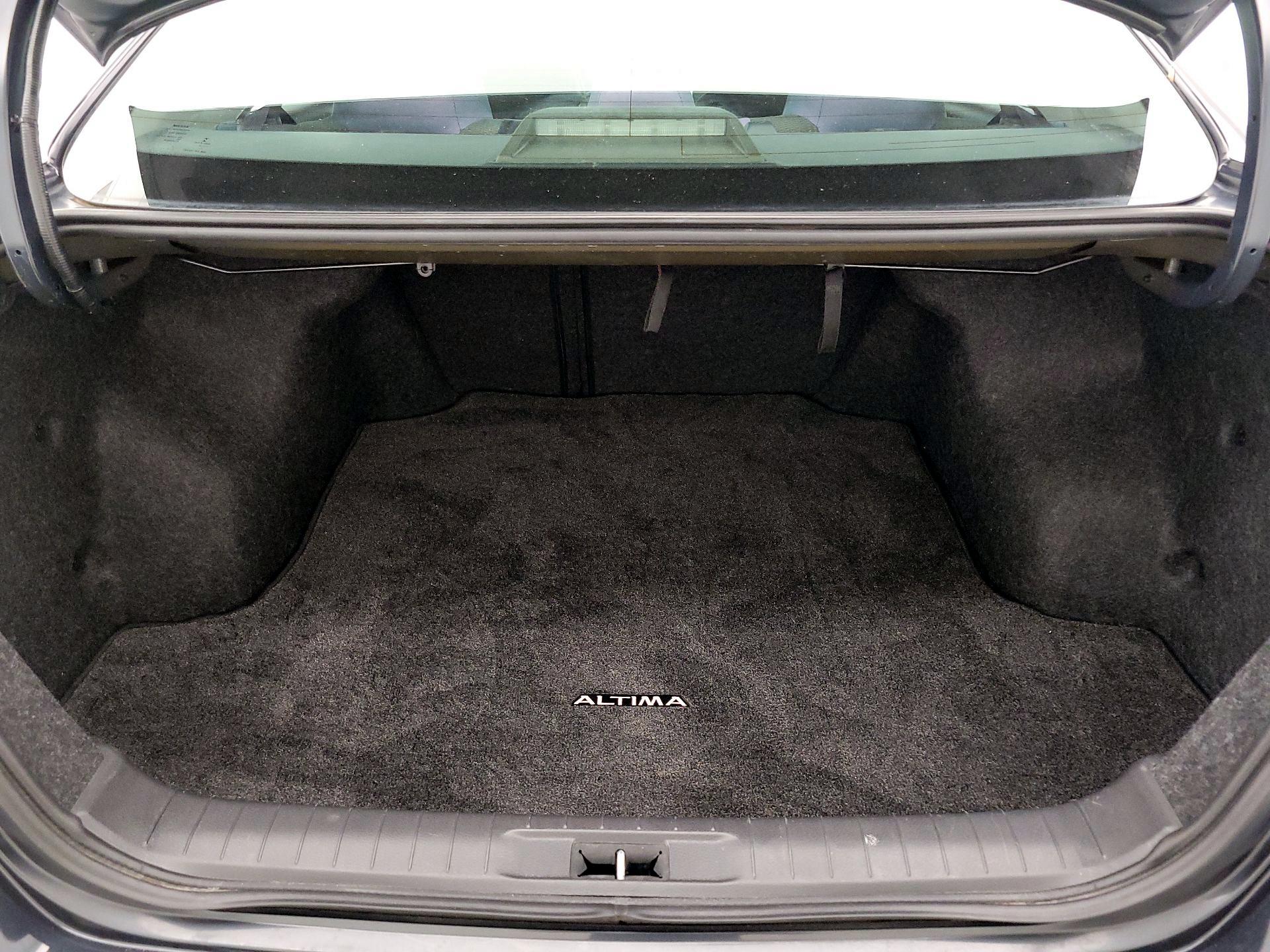 Thumbnail: 2015 Nissan Altima - 20