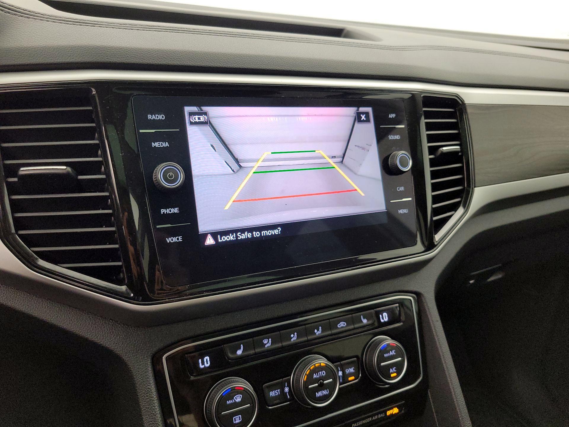 Thumbnail: 2023 Volkswagen Atlas - 14