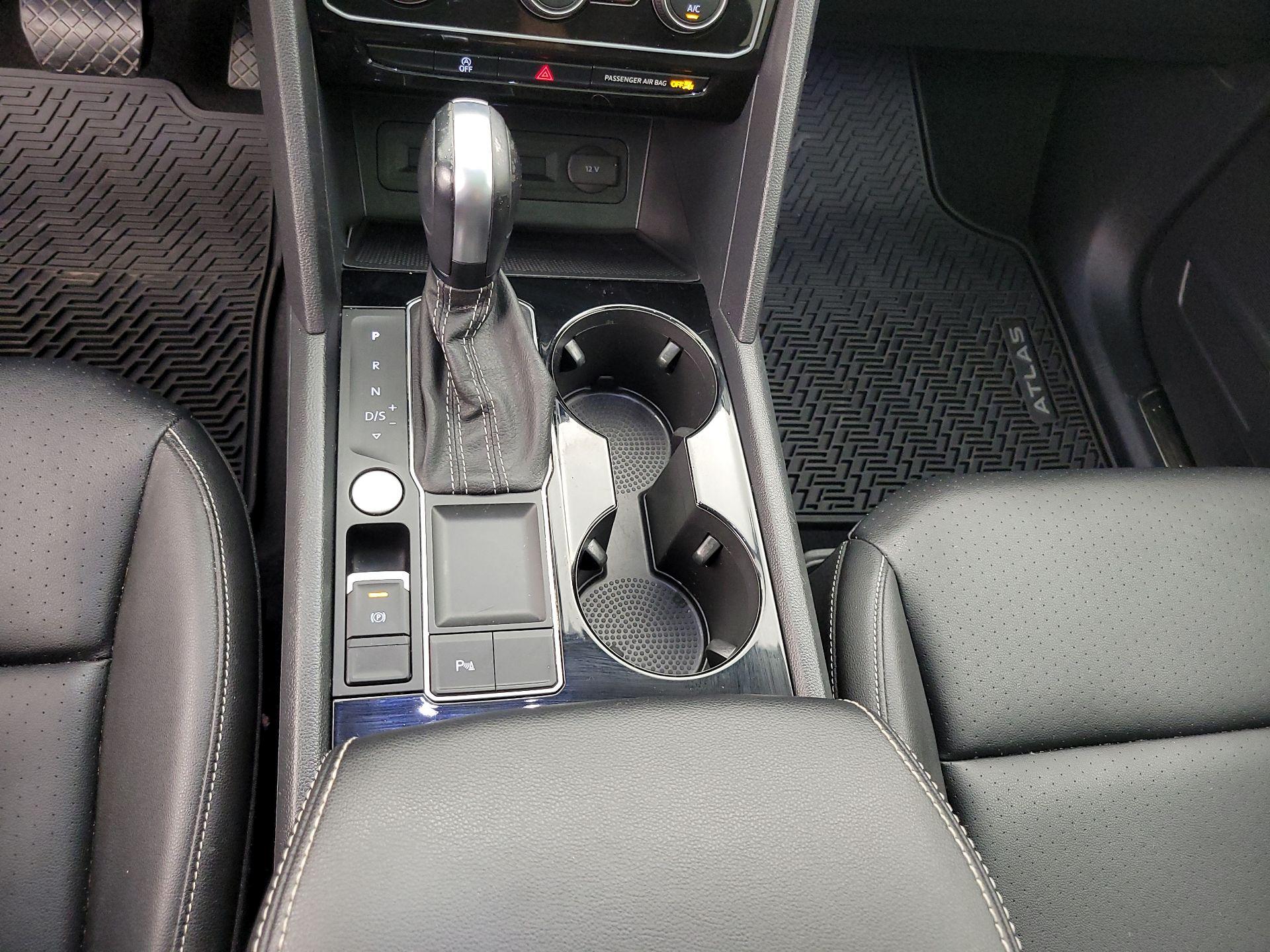 Thumbnail: 2023 Volkswagen Atlas - 17