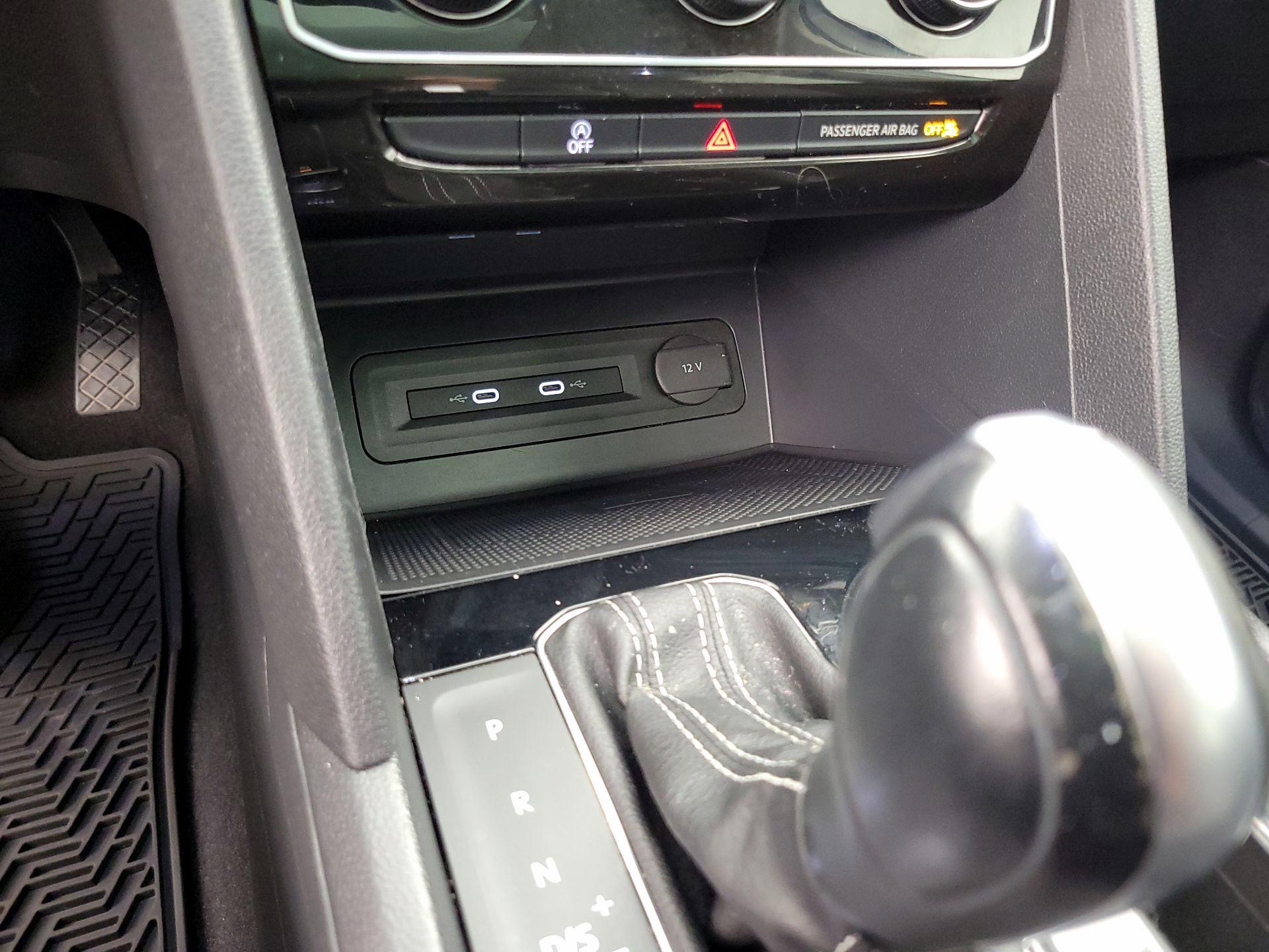 Thumbnail: 2023 Volkswagen Atlas - 18