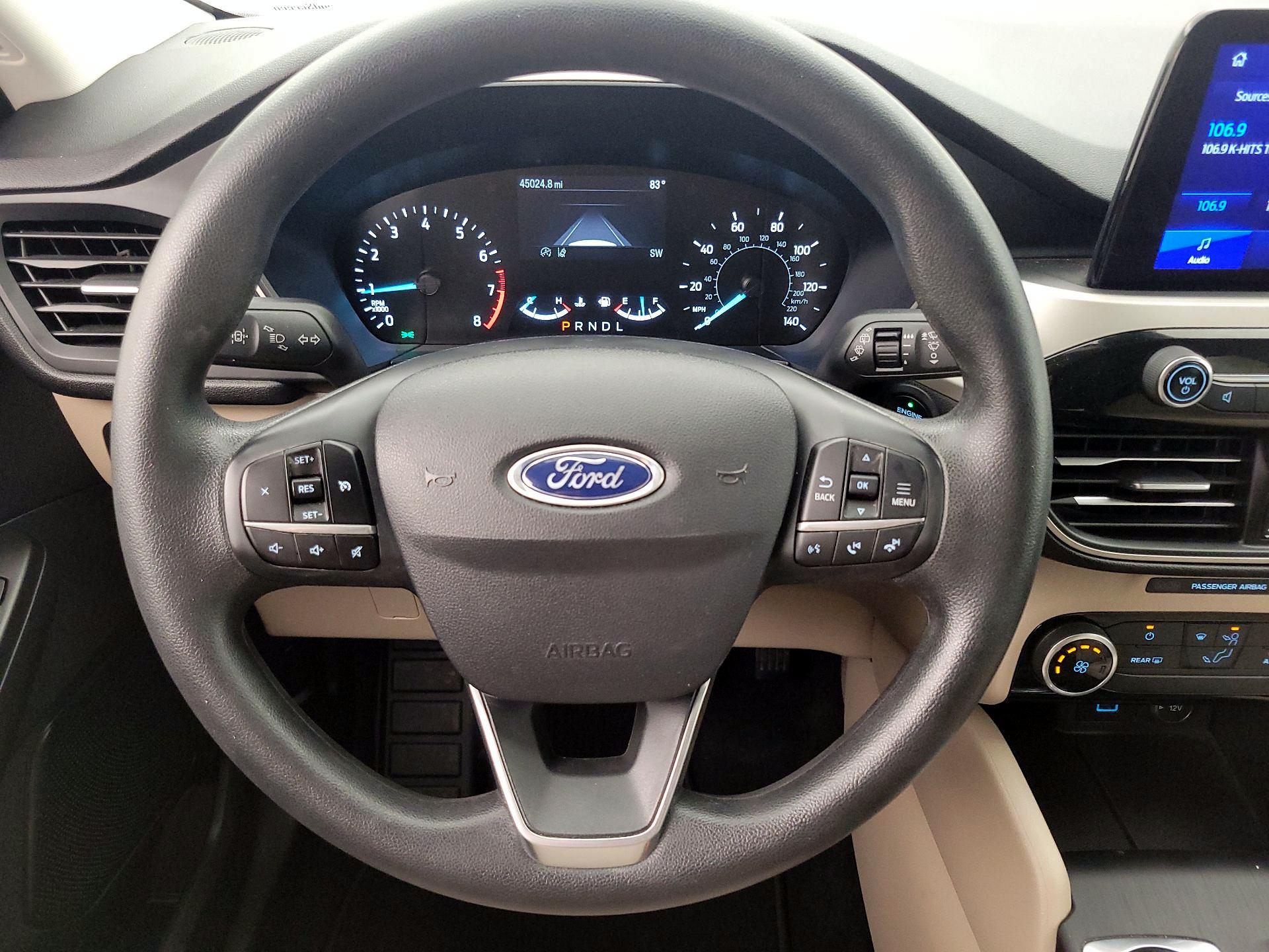Thumbnail: 2021 Ford Escape - 10