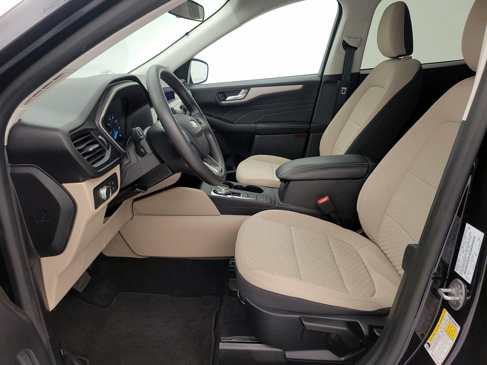 Thumbnail: 2021 Ford Escape - 11